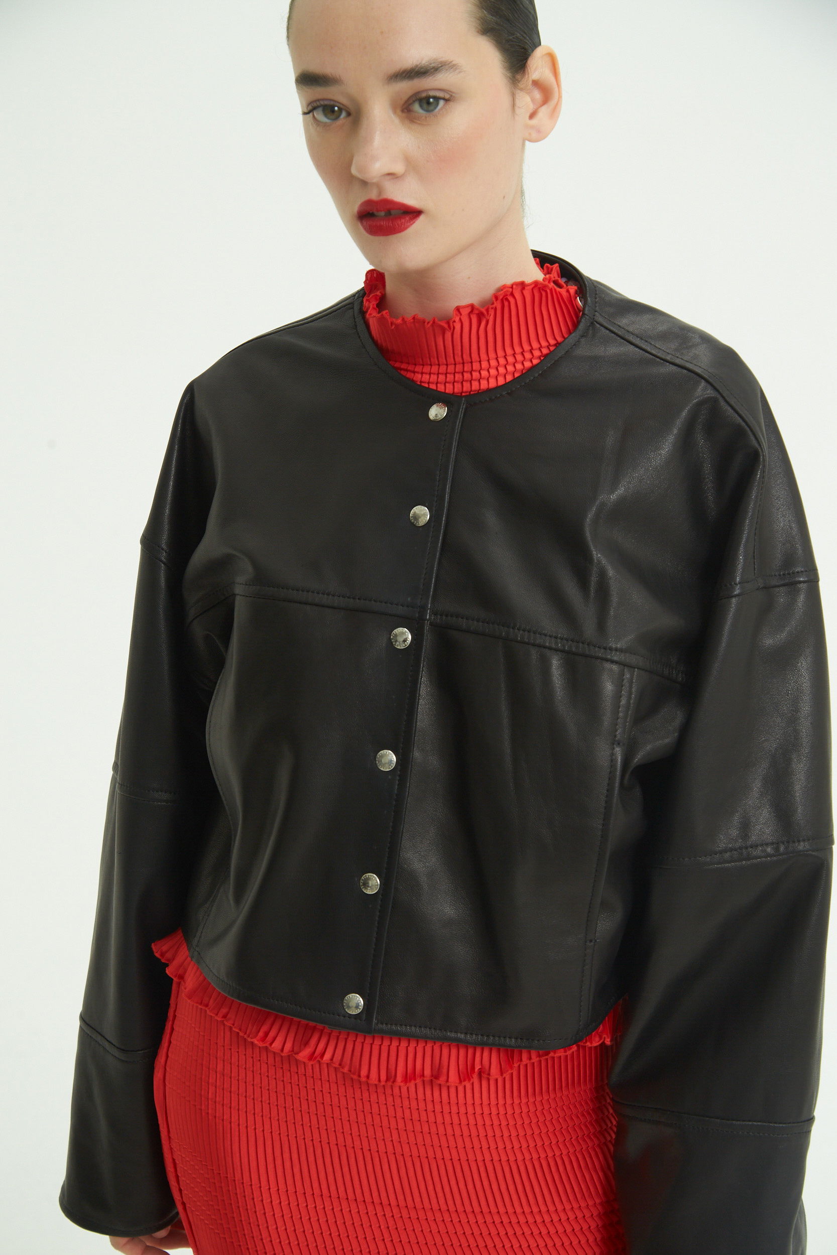 CAMPERA DE CUERO MIKO // OVINO