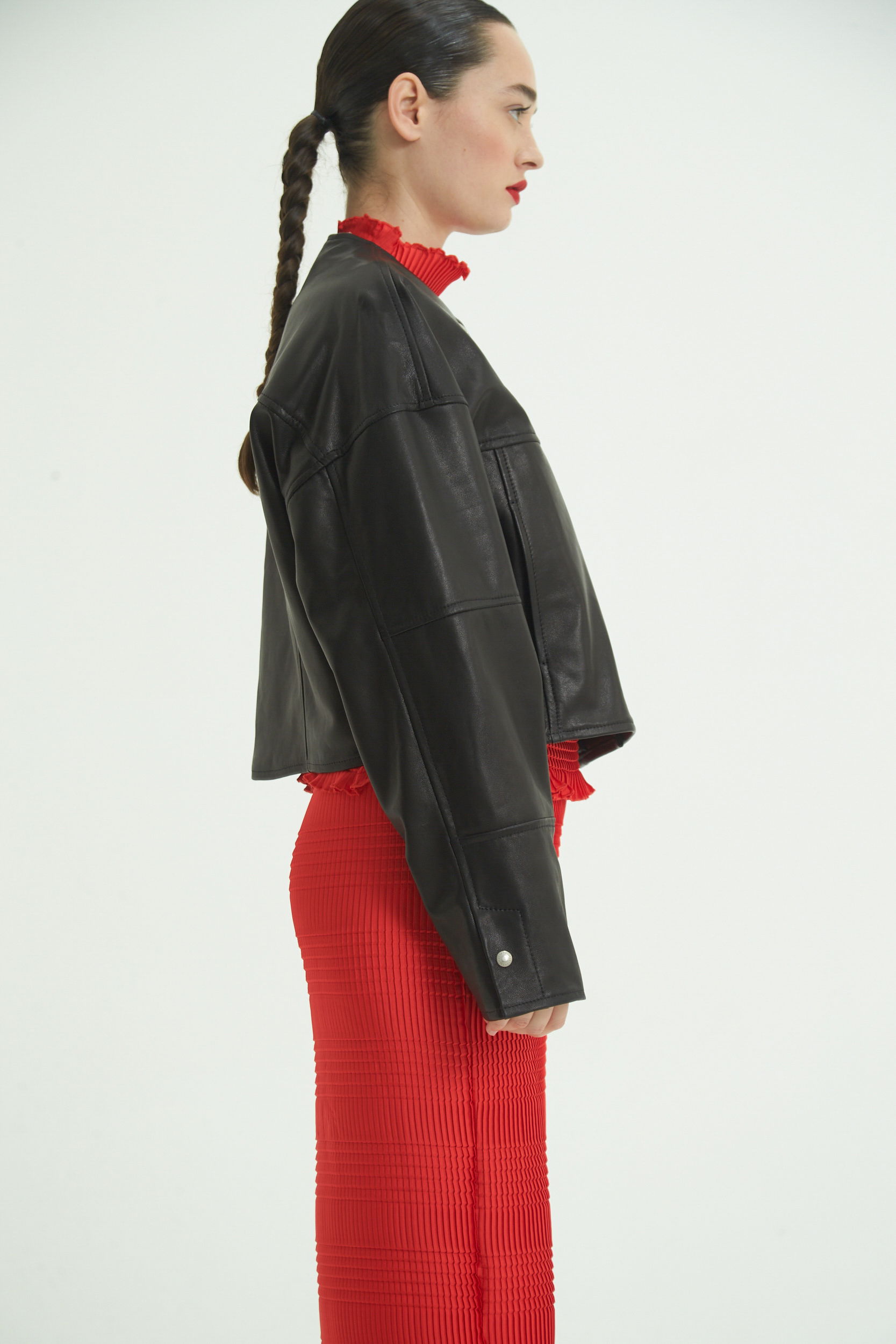 CAMPERA DE CUERO MIKO // OVINO