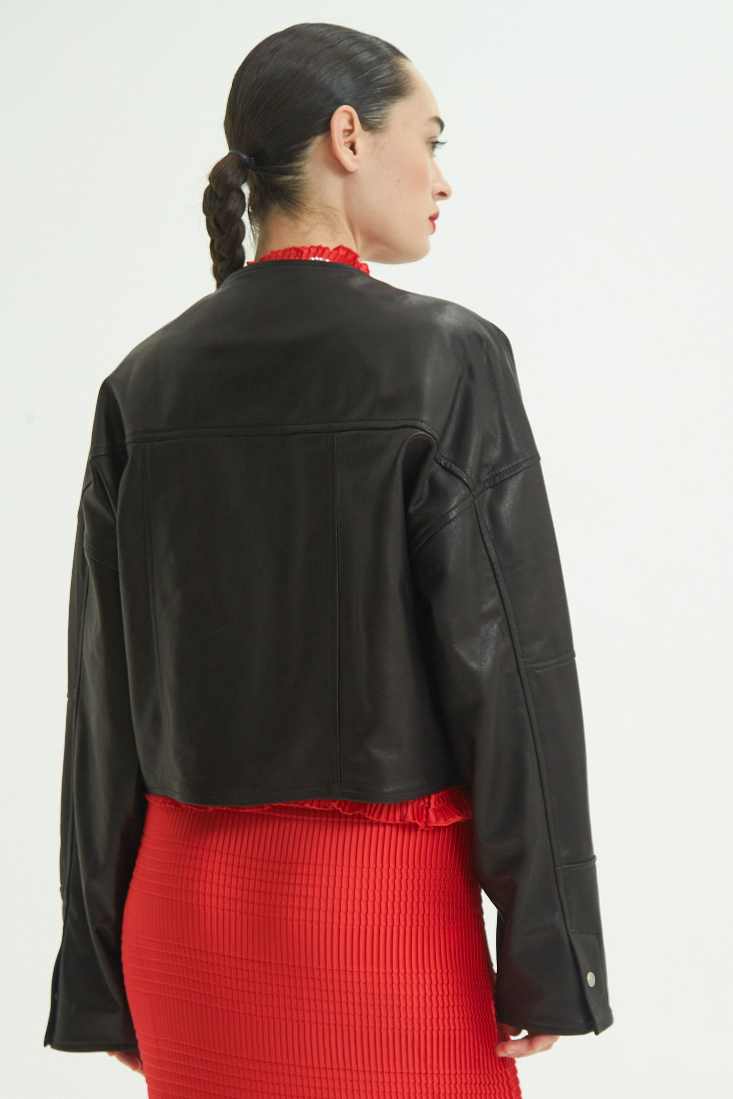 CAMPERA DE CUERO MIKO // OVINO