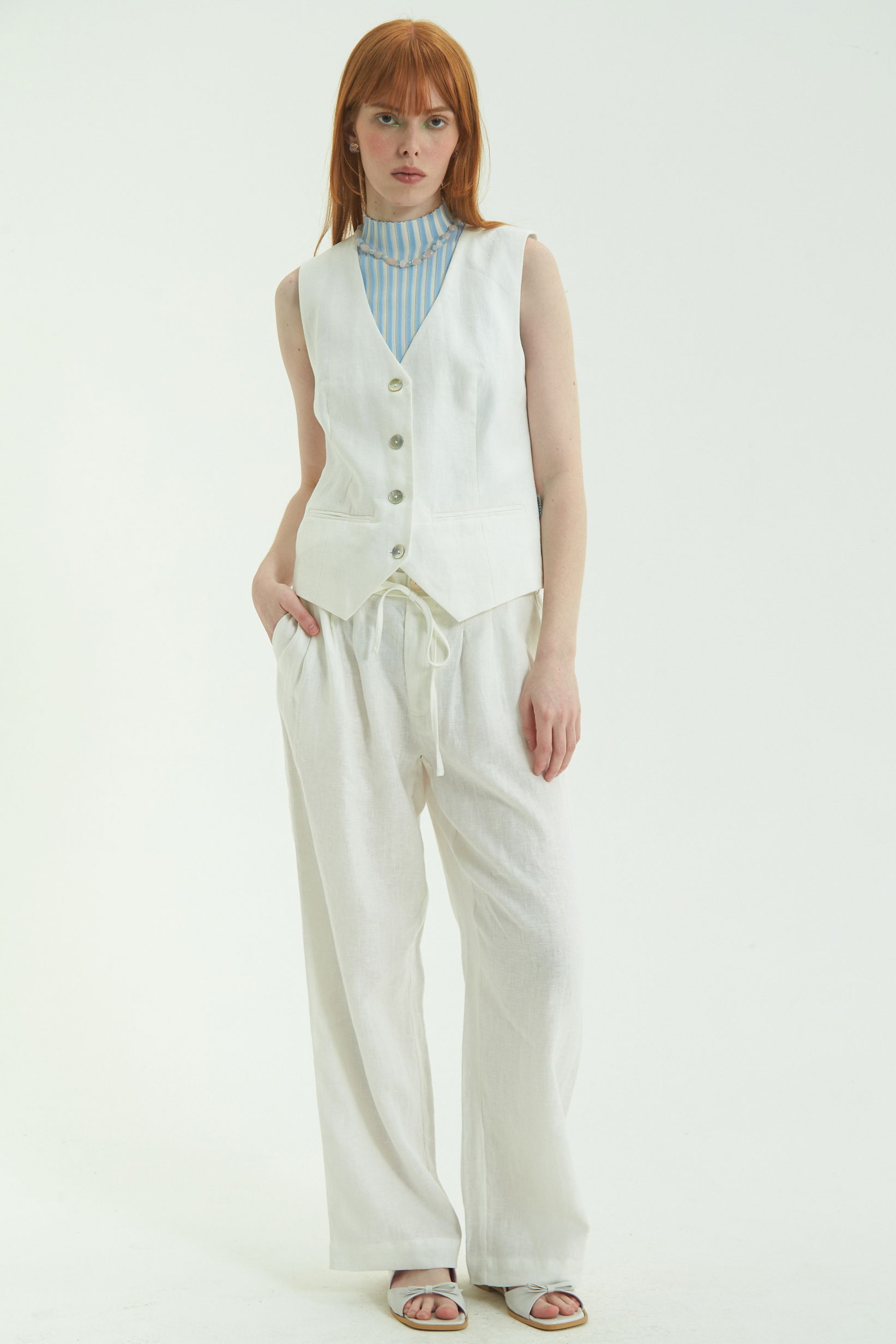 CHALECO DE LINO MARCIA