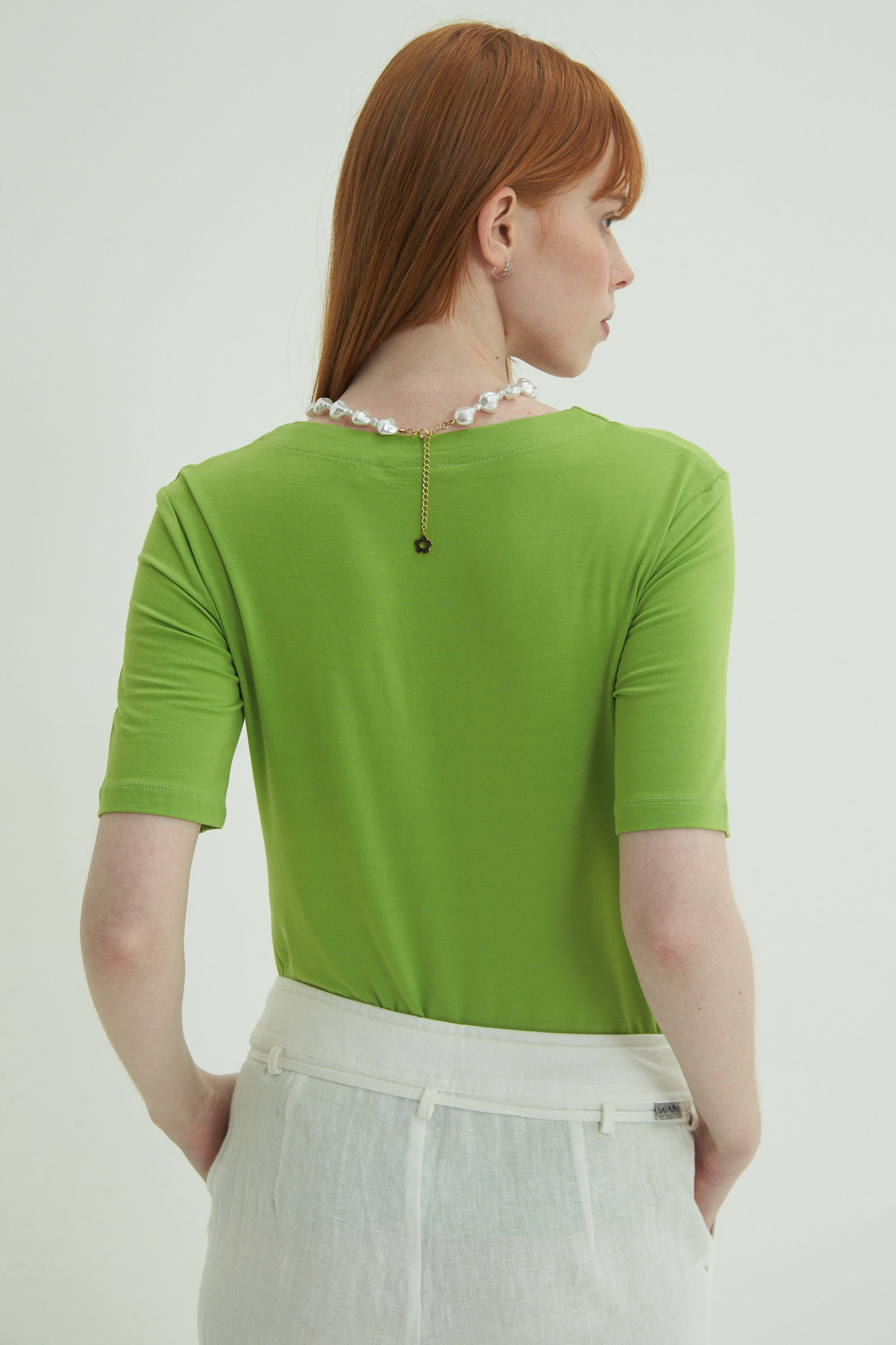 REMERA LEV