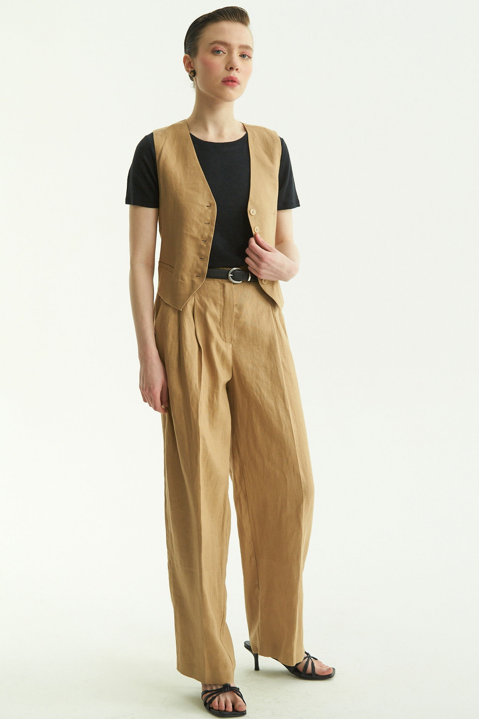 CHALECO DE LINO OLYMPIA