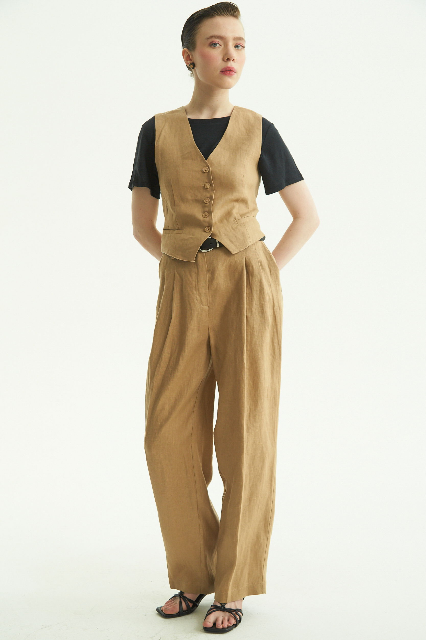 CHALECO DE LINO OLYMPIA