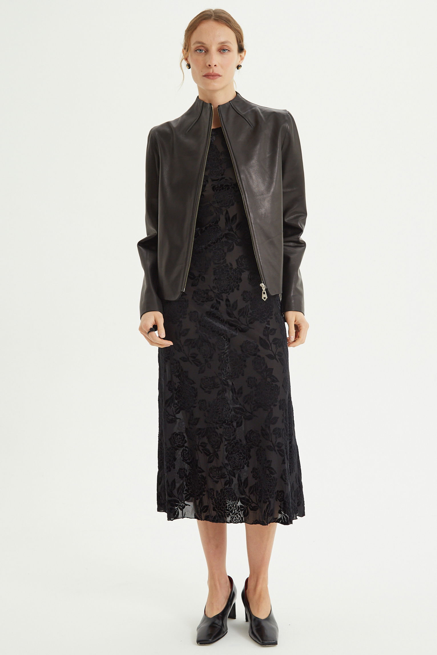 CAMPERA DE CUERO LISA // OVINO