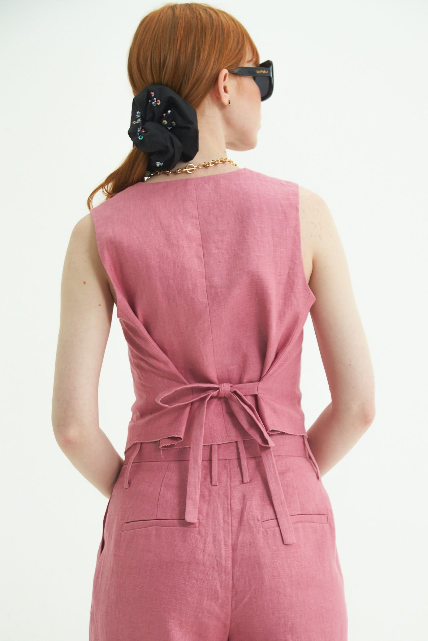 CHALECO DE LINO OLYMPIA