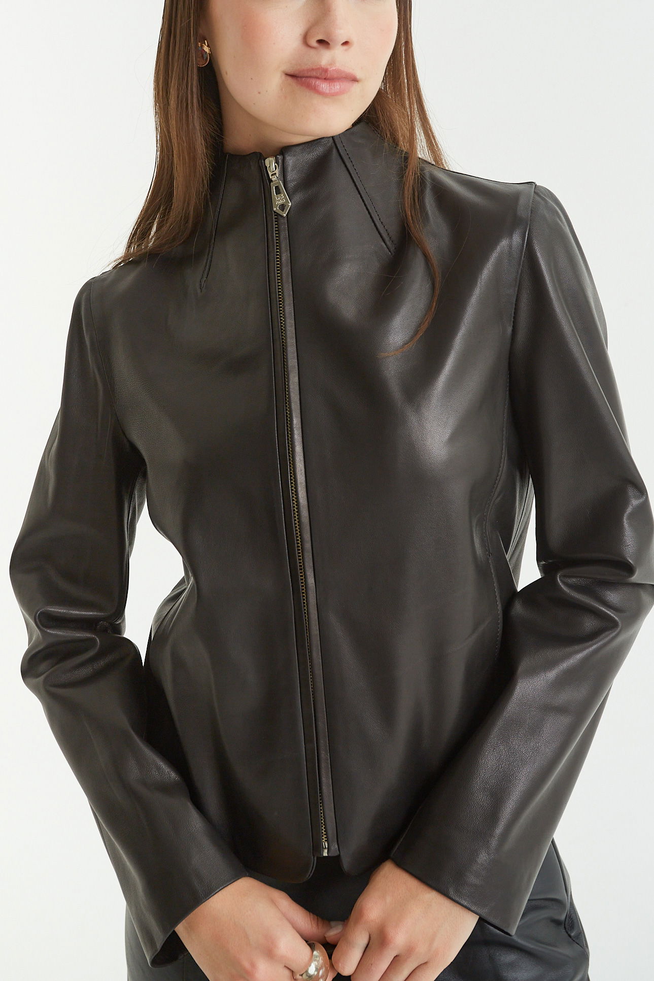 CAMPERA DE CUERO LISA // OVINO