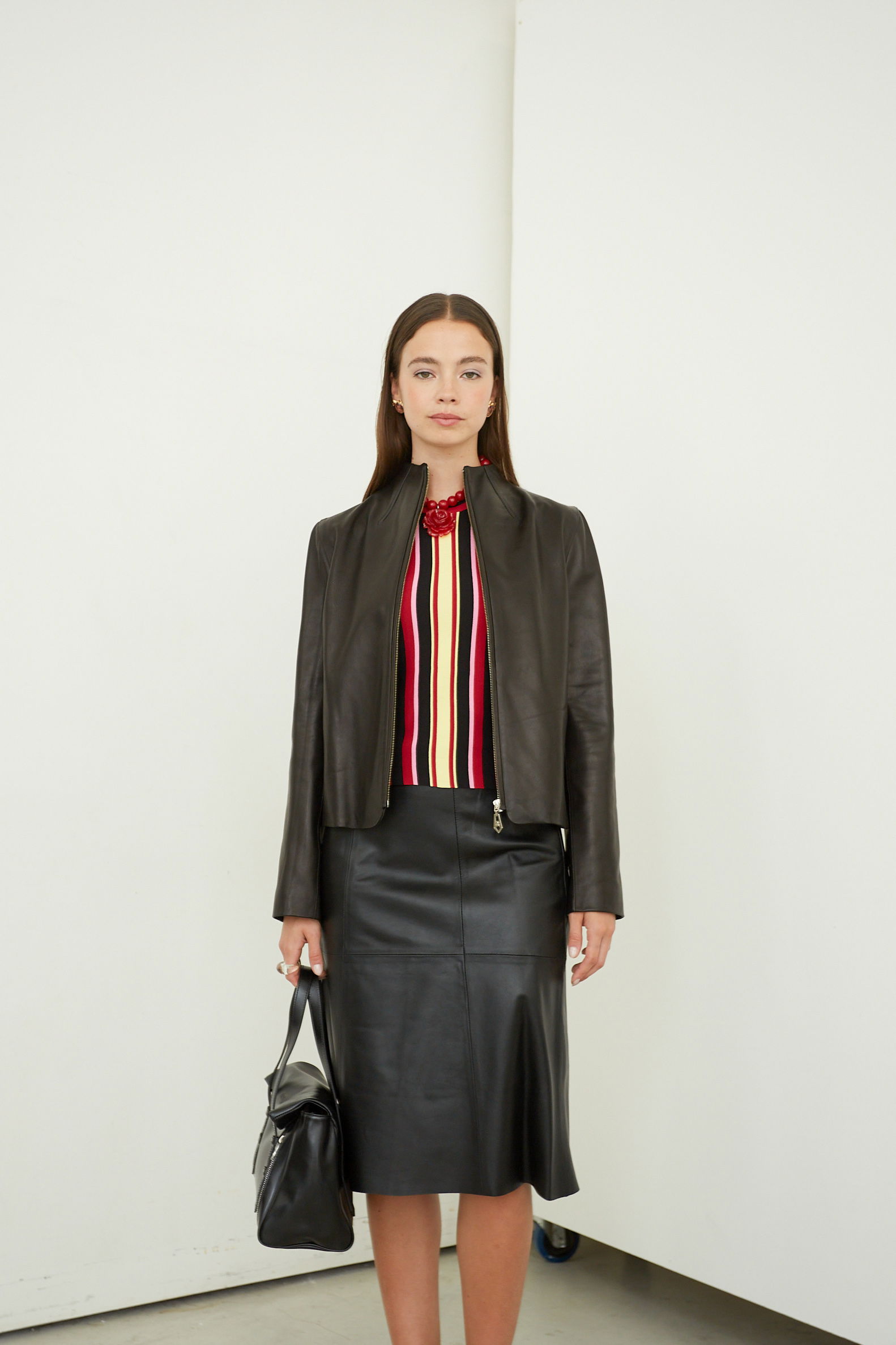 CAMPERA DE CUERO LISA // OVINO