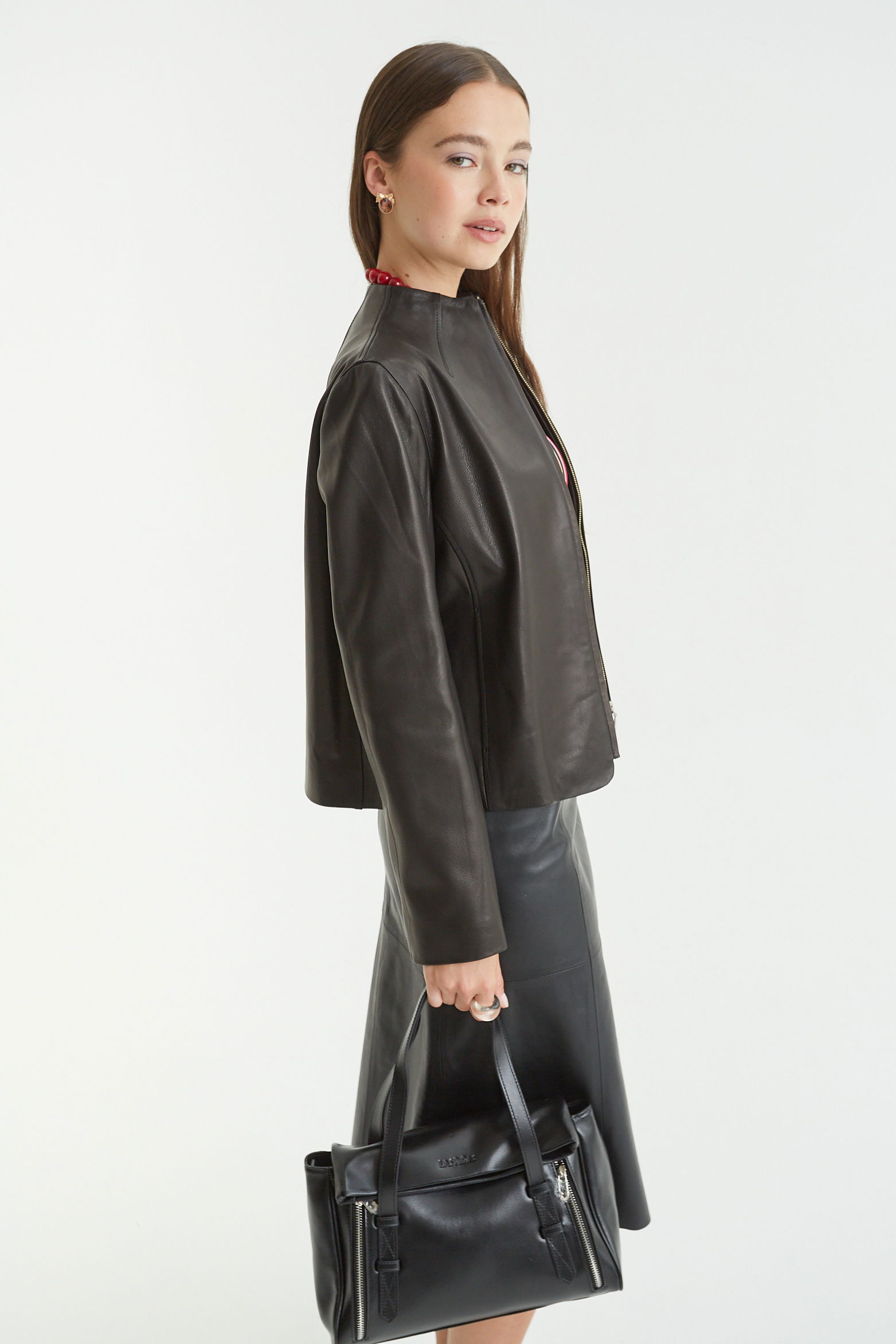 CAMPERA DE CUERO LISA // OVINO