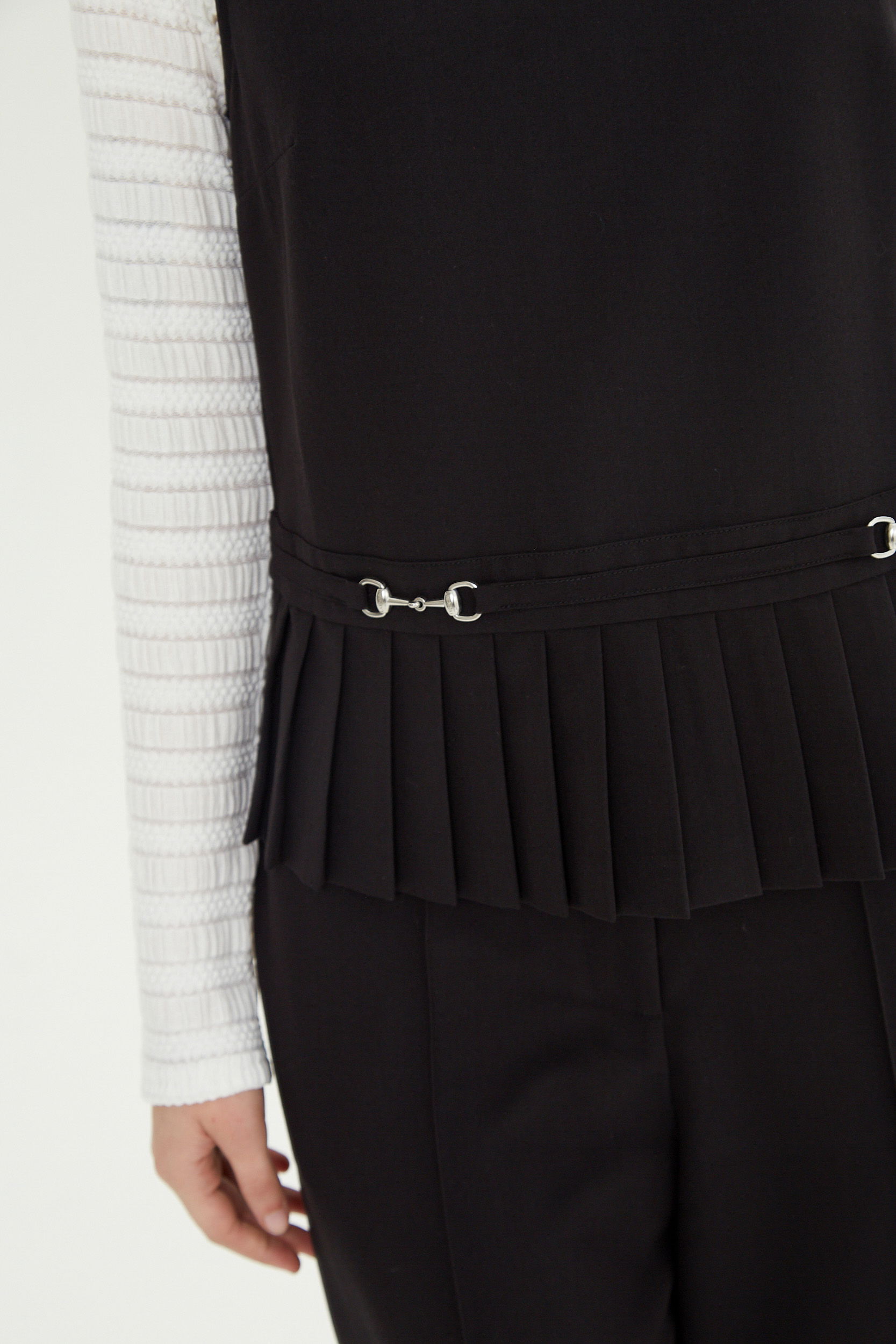 BLUSA SASTRERA PLISADA PORTIA