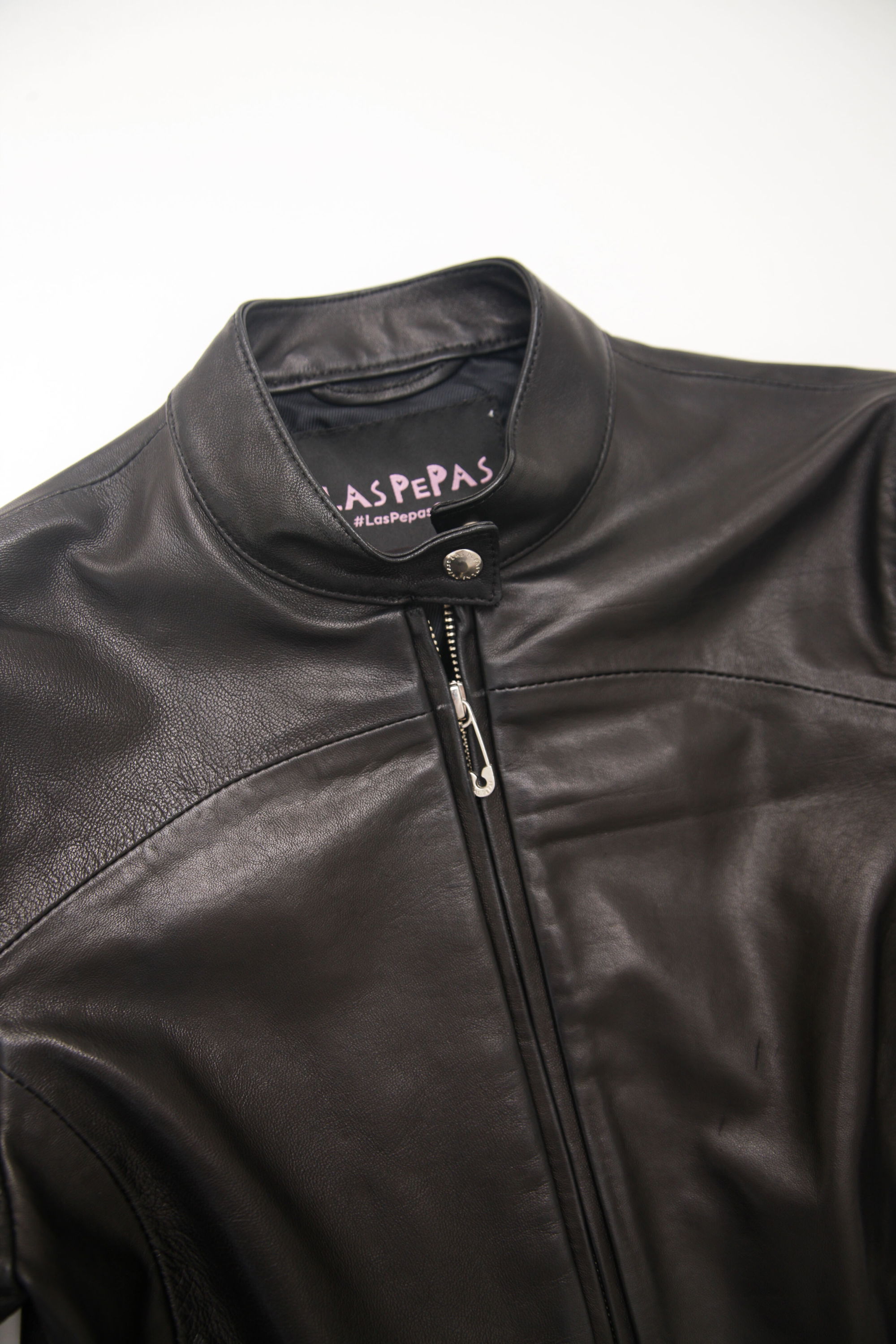 CAMPERA DE CUERO BROWN // OVINO