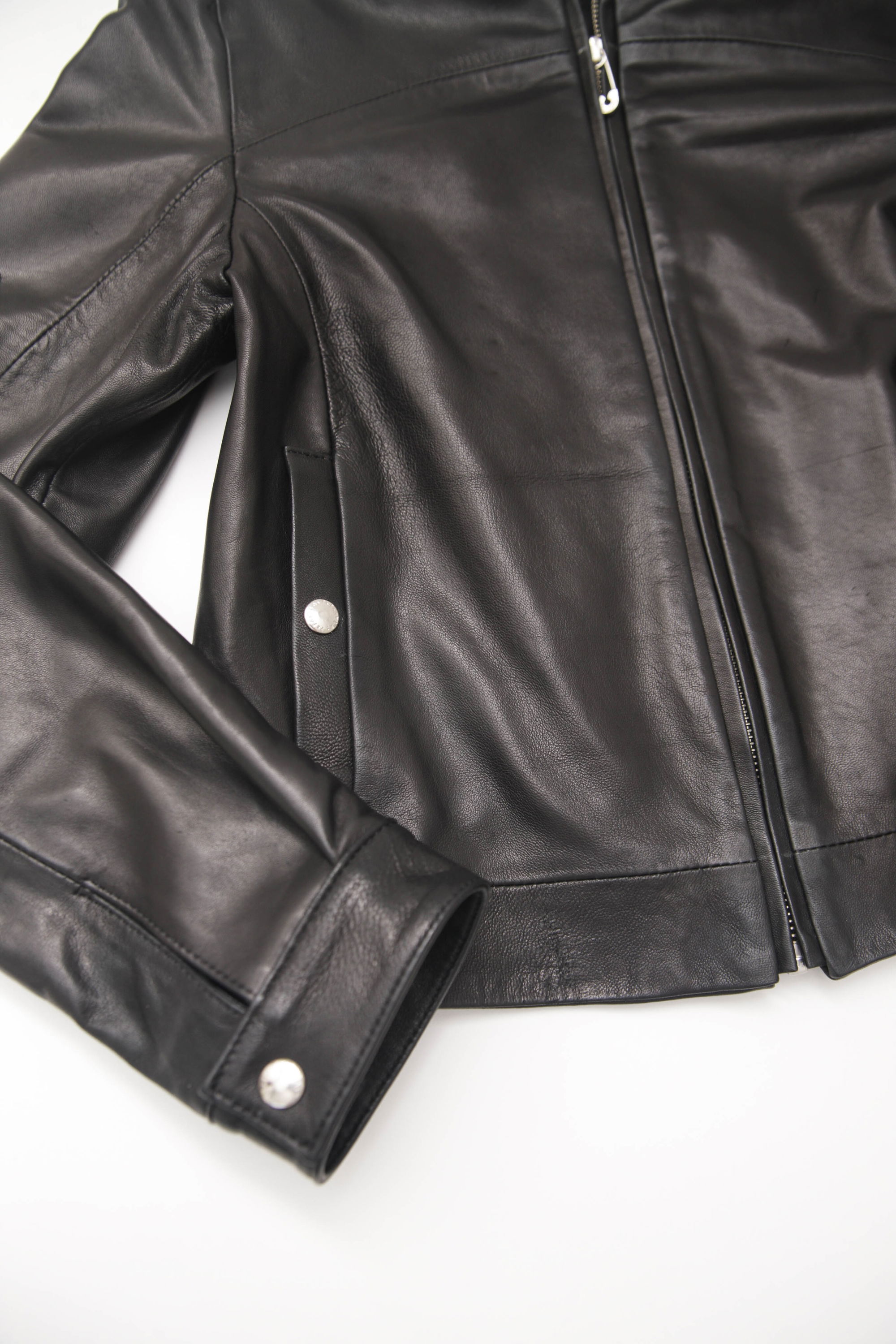 CAMPERA DE CUERO BROWN // OVINO