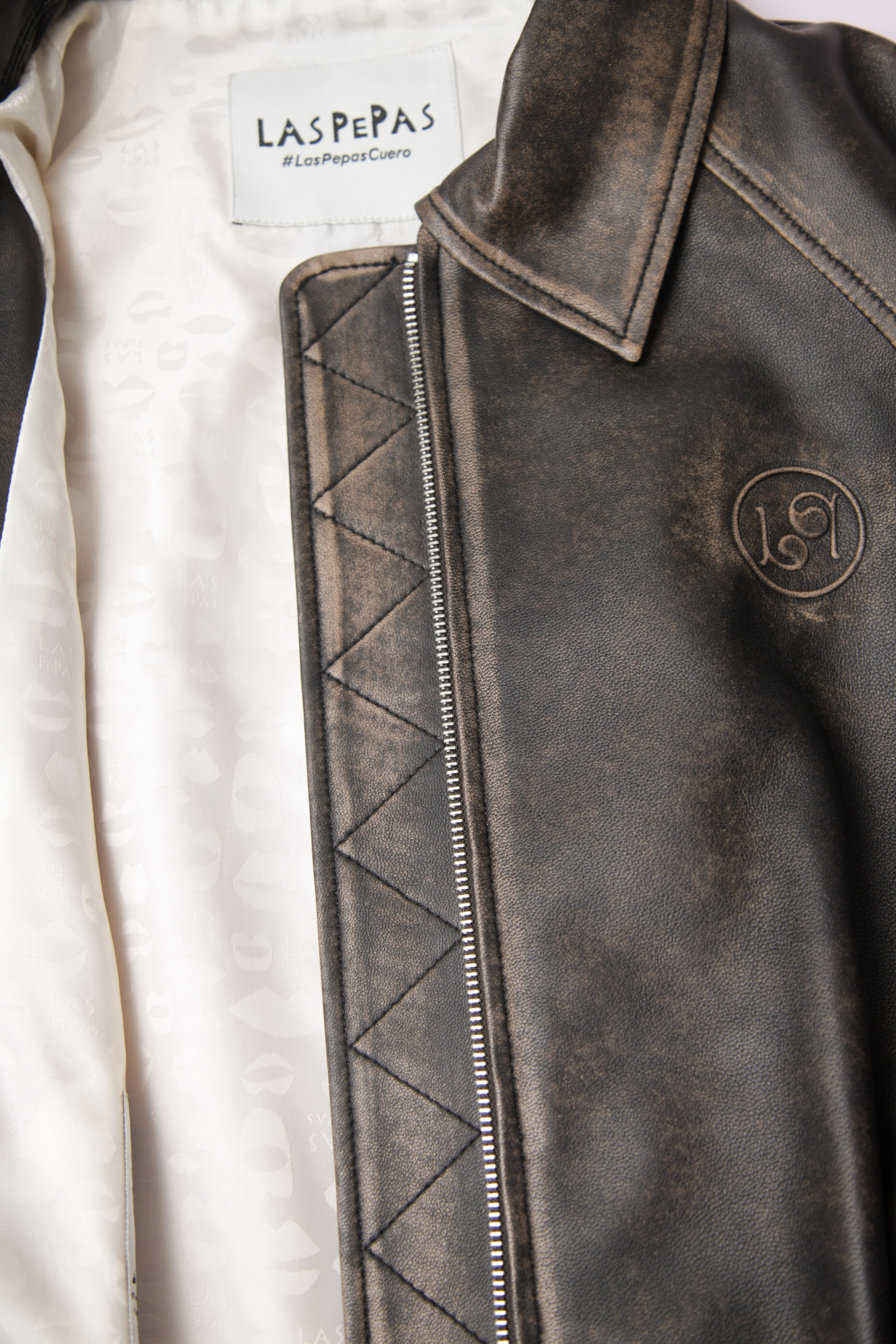 CAMPERA DE CUERO HEDY // OVINO