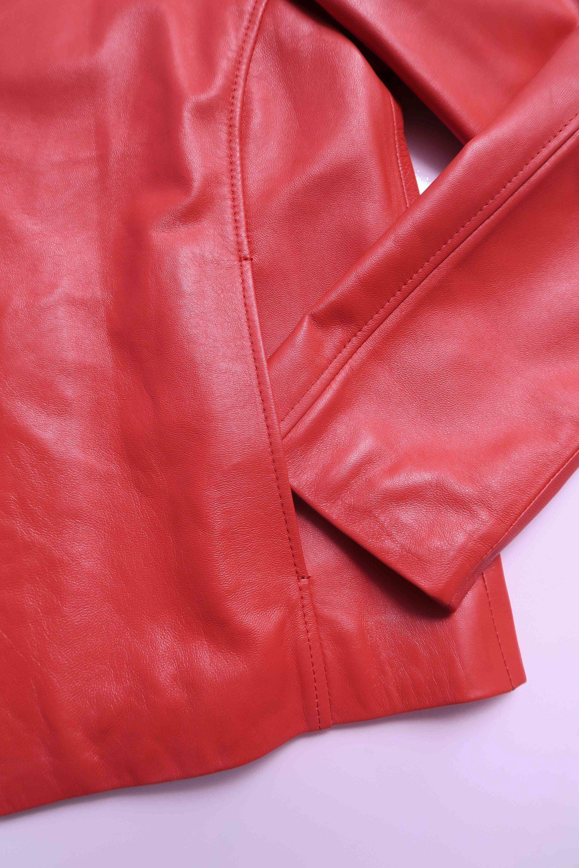 CAMPERA DE CUERO LISA // OVINO