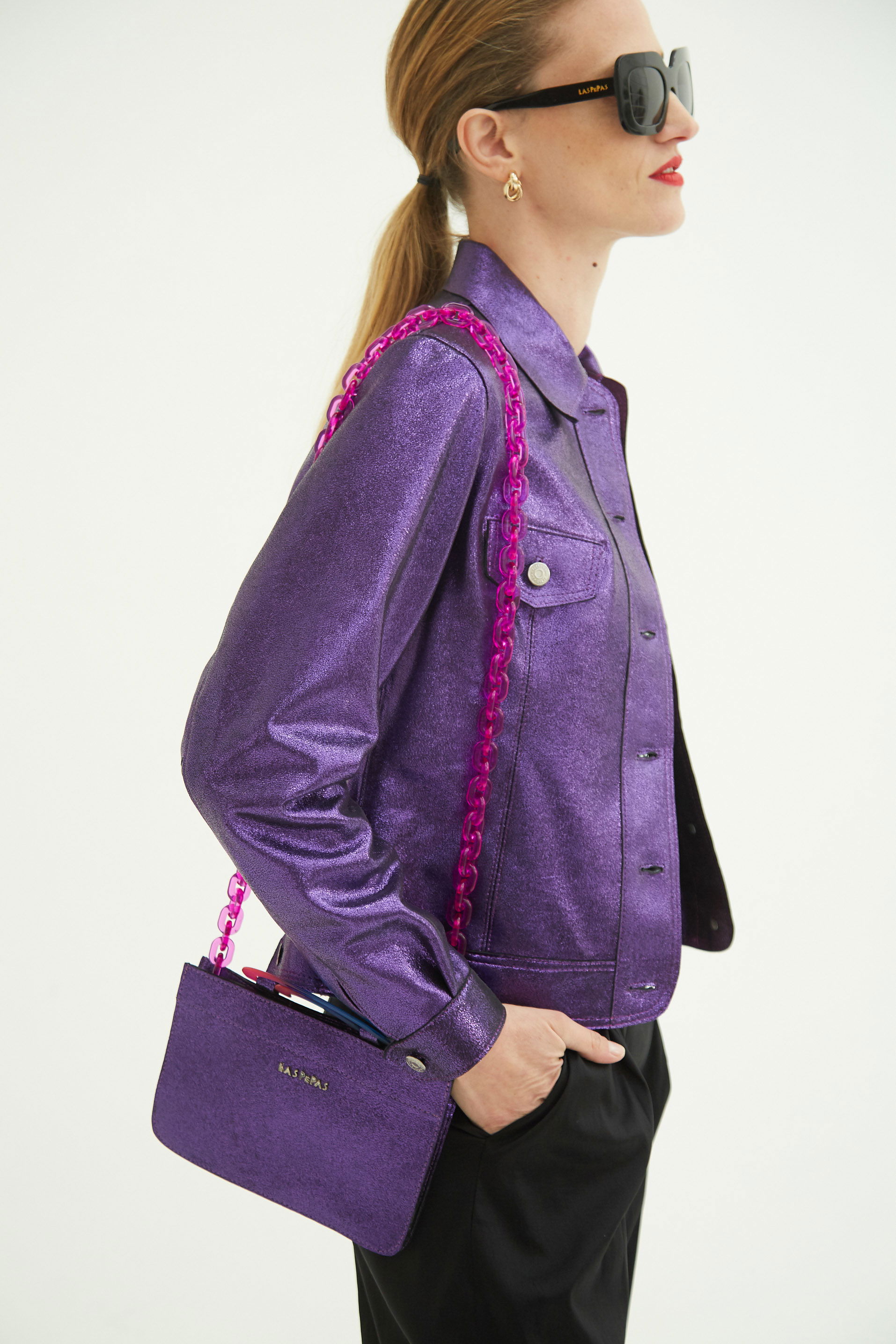 CAMPERA DE CUERO SARA METALIZADA//OVINO ITALIANO