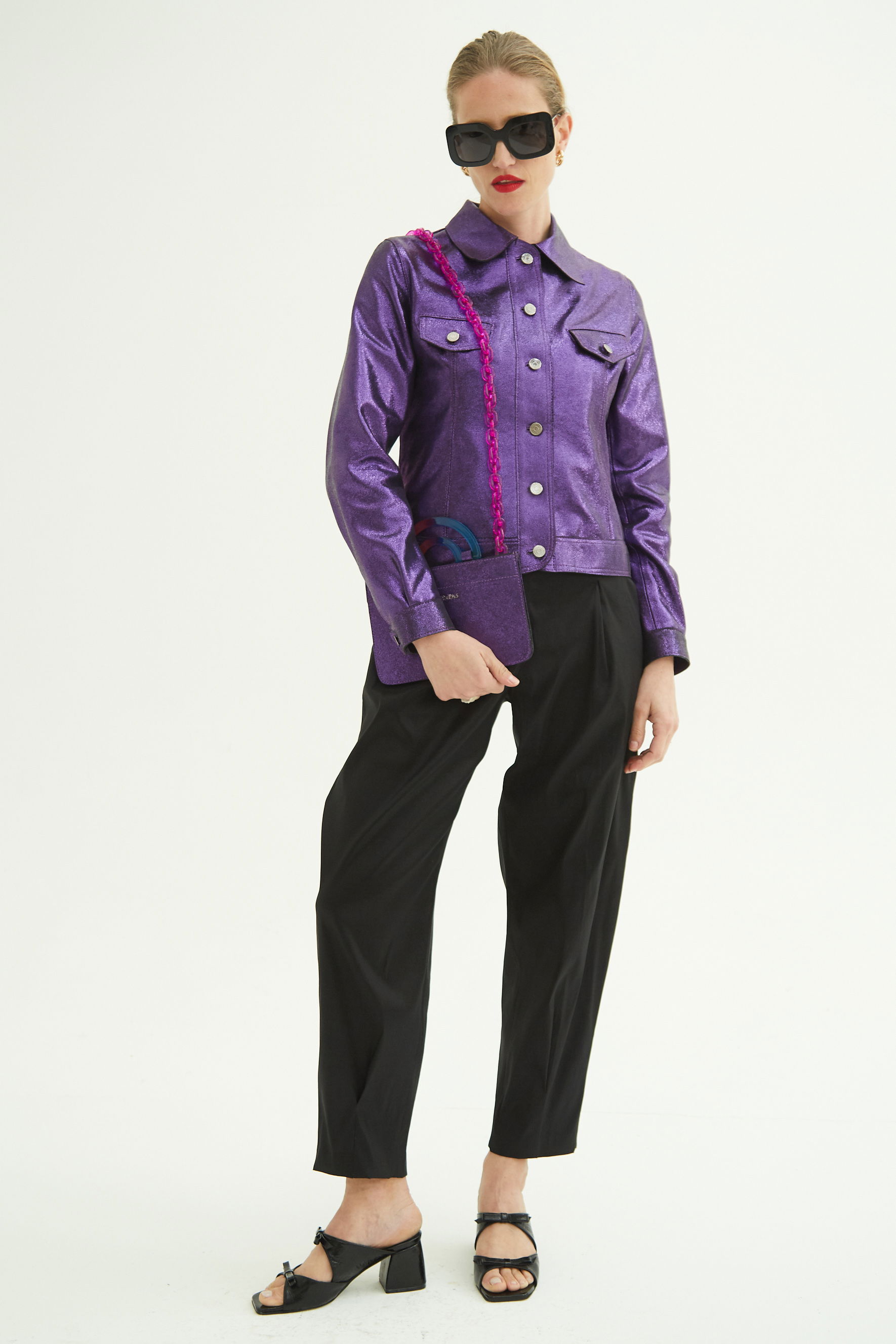 CAMPERA DE CUERO SARA METALIZADA//OVINO ITALIANO