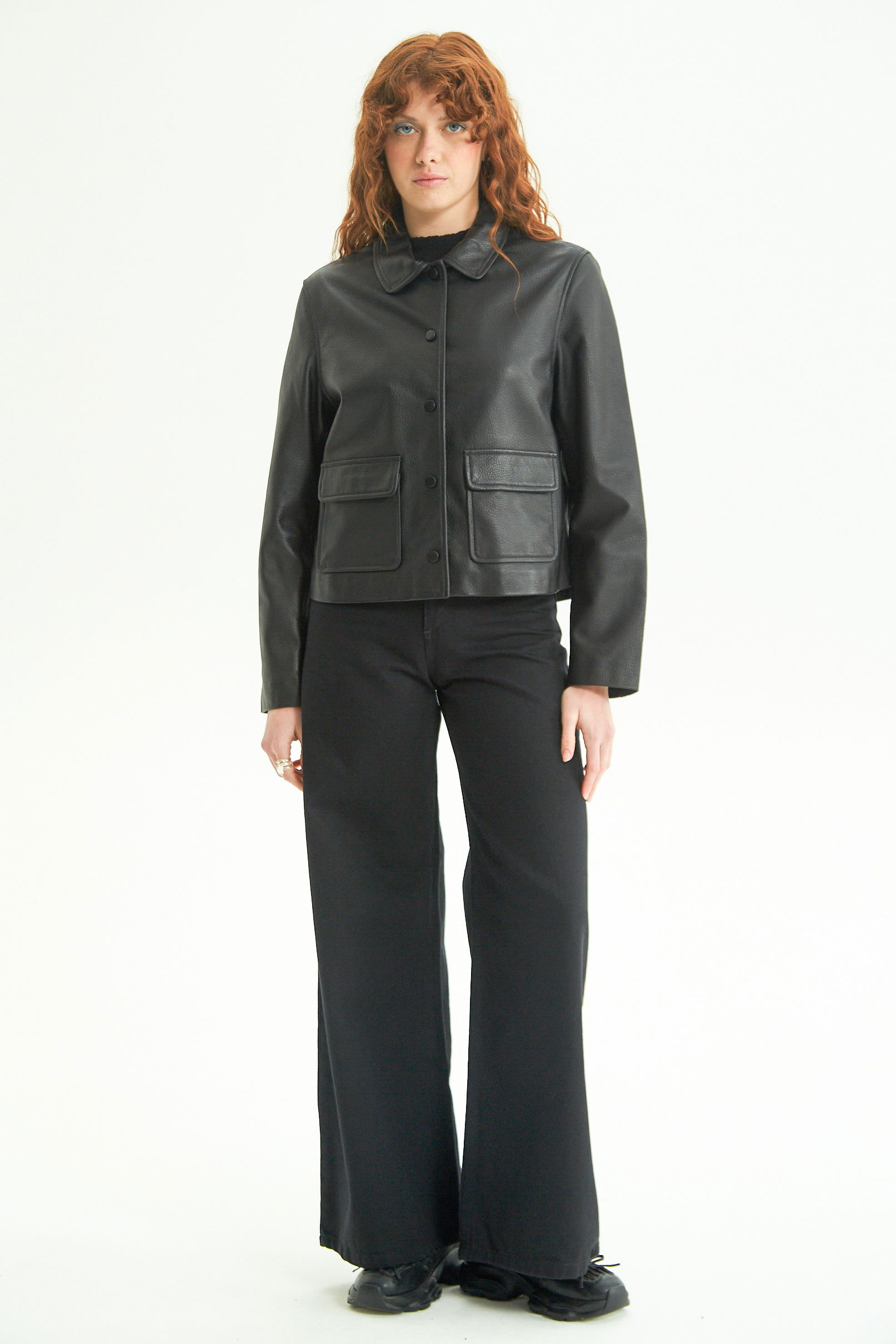 CAMPERA DE CUERO ZOE // OVINO