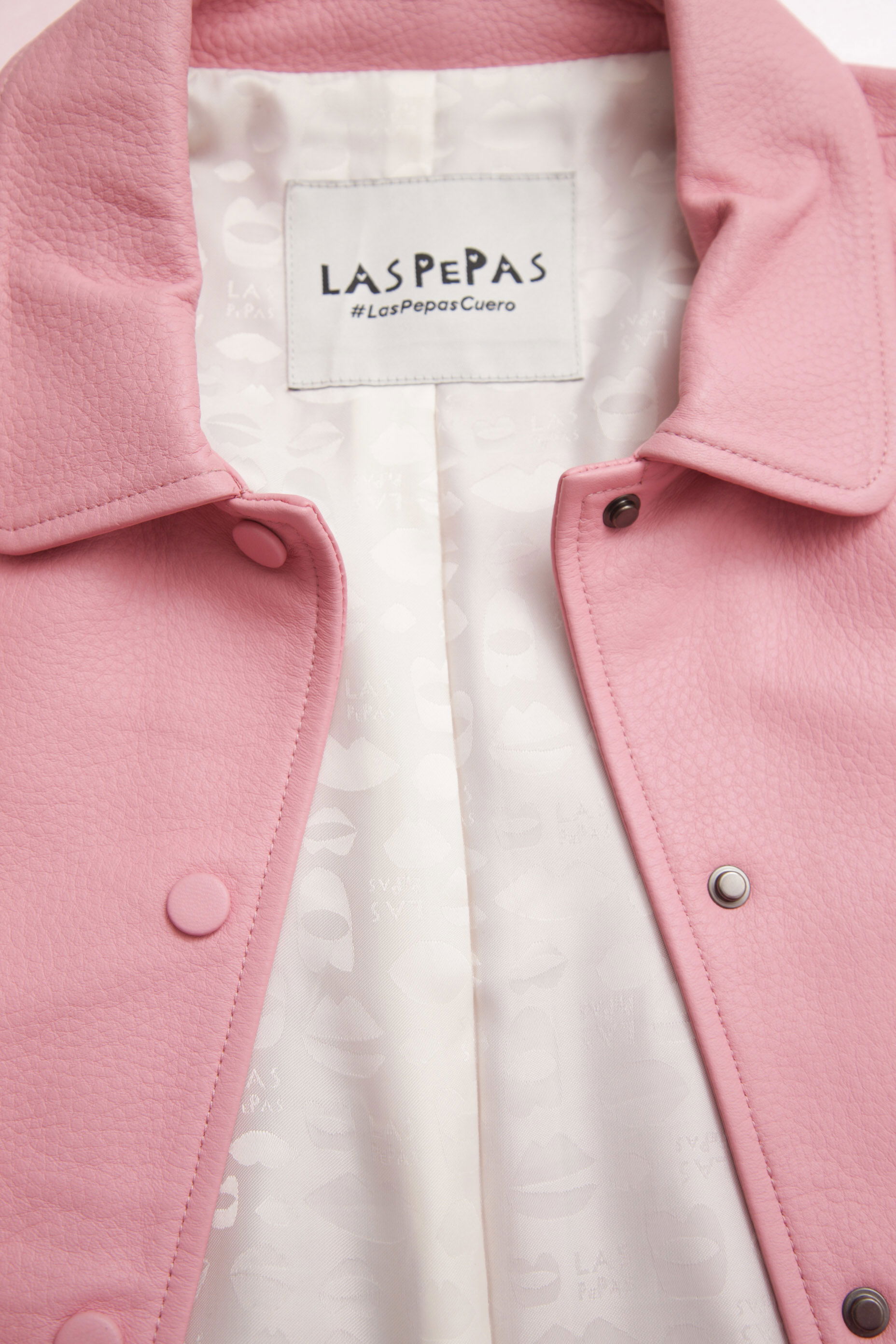 CAMPERA DE CUERO ZOE // OVINO