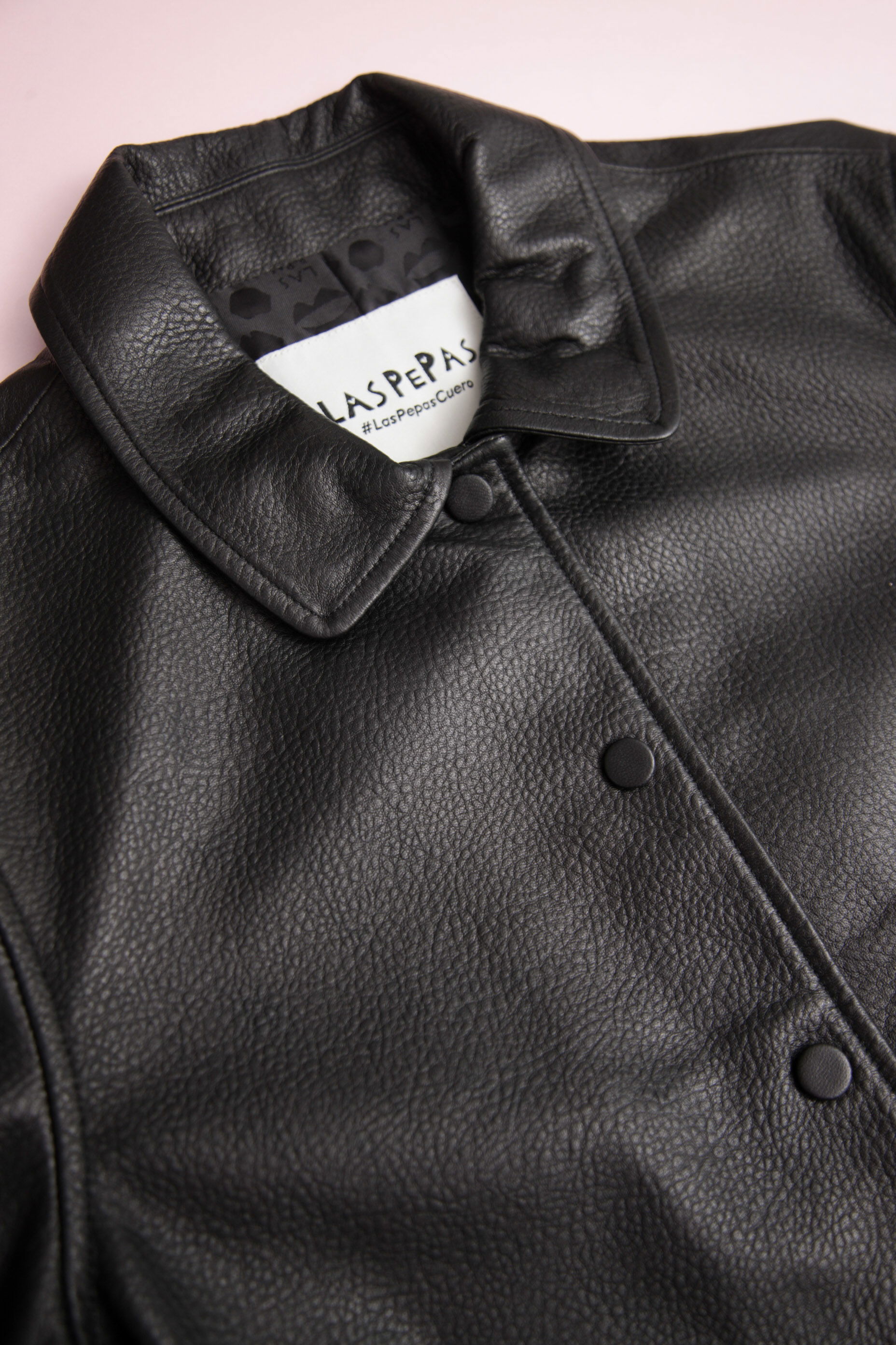 CAMPERA DE CUERO ZOE // OVINO