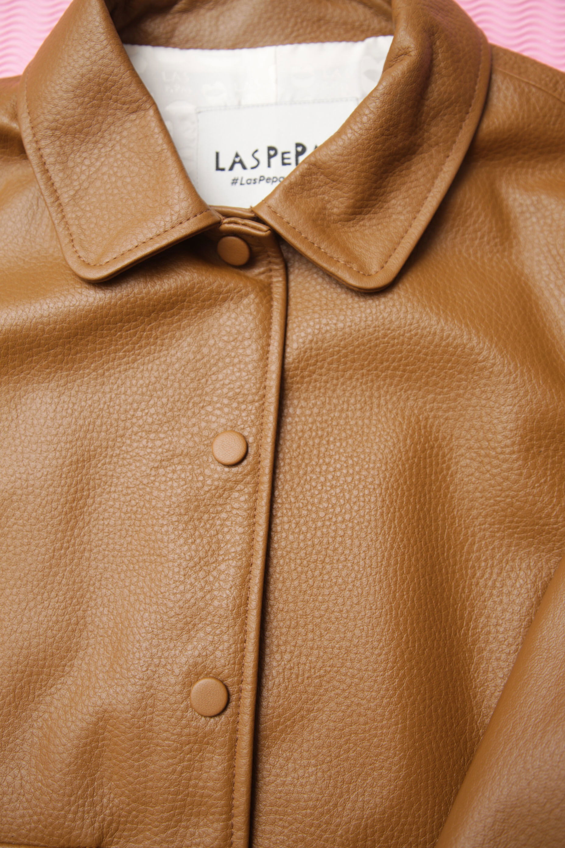 CAMPERA DE CUERO ZOE // OVINO
