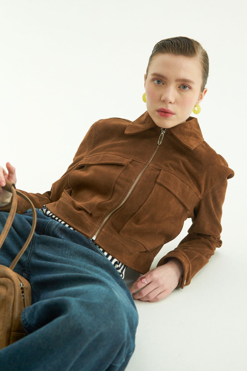 CAMPERA DE CUERO ONIX GAMUZÓN