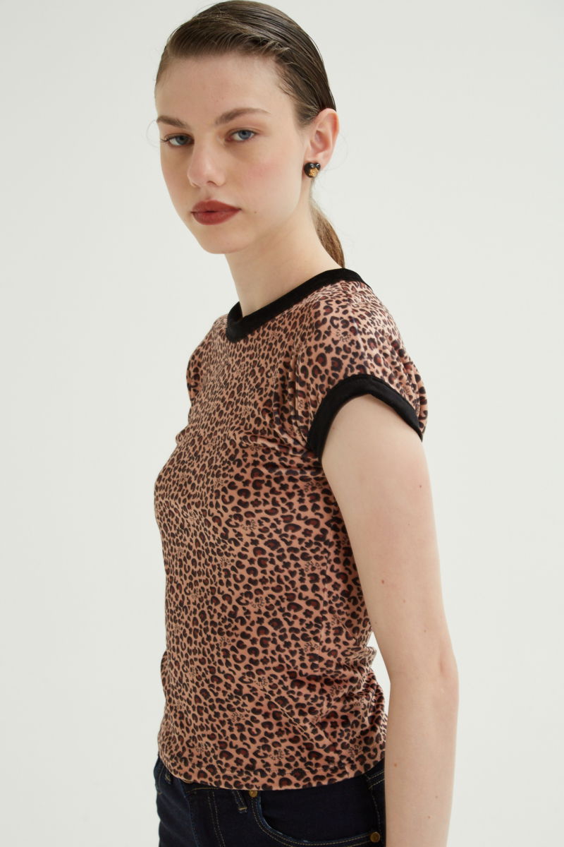 REMERA DE PLUSH KIT ANIMAL PRINT