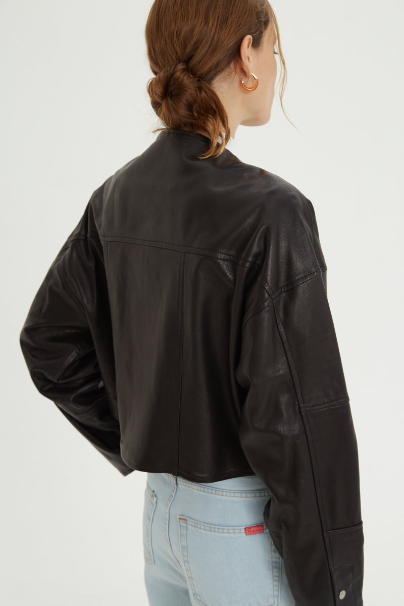 CAMPERA DE CUERO MIKO // OVINO