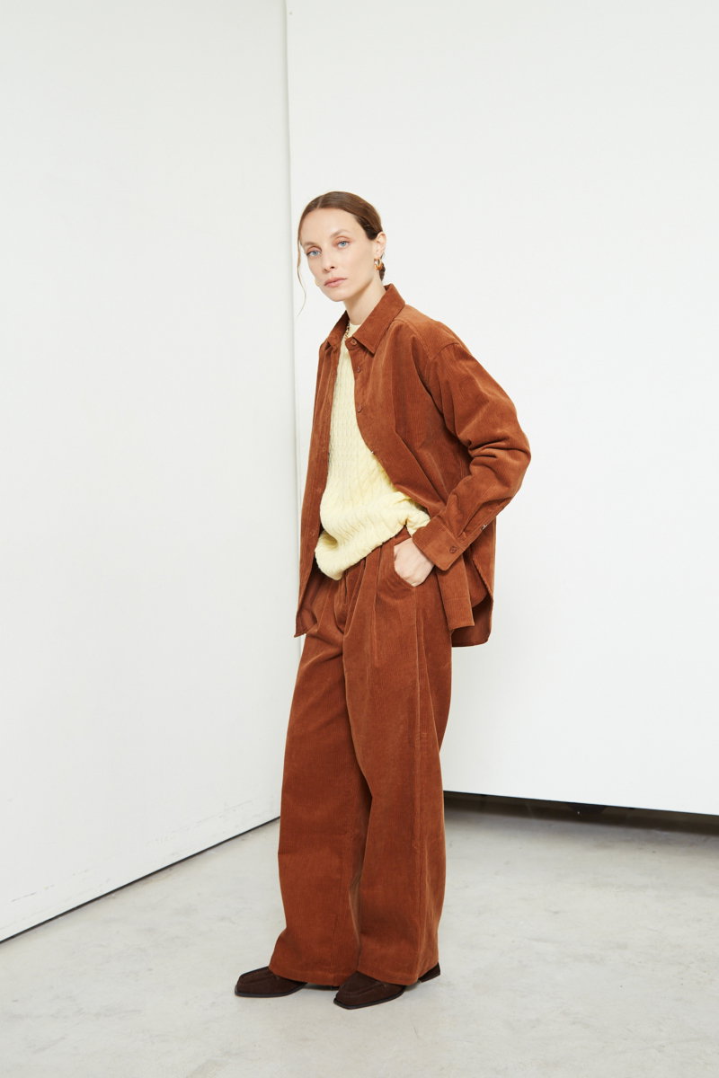 PANTALÓN DE CORDEROY ADAM