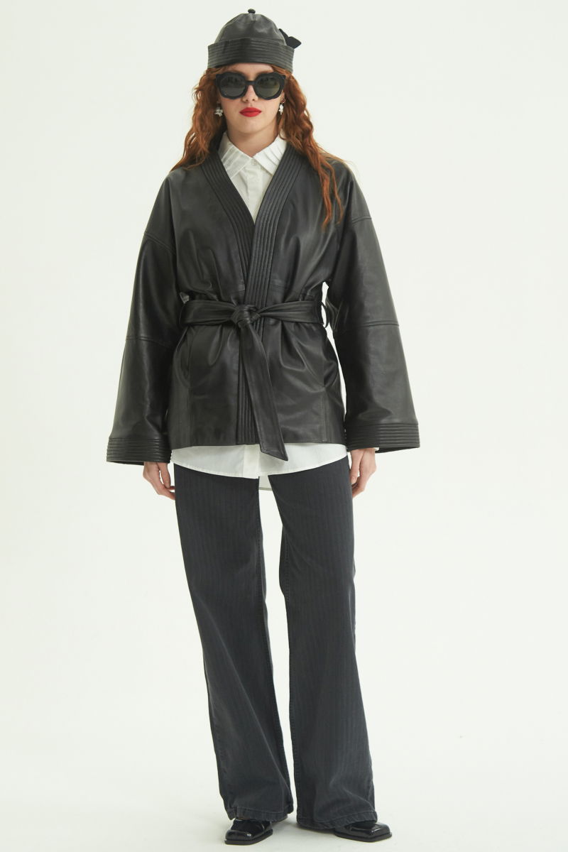 KIMONO DE CUERO LIU // OVINO 
