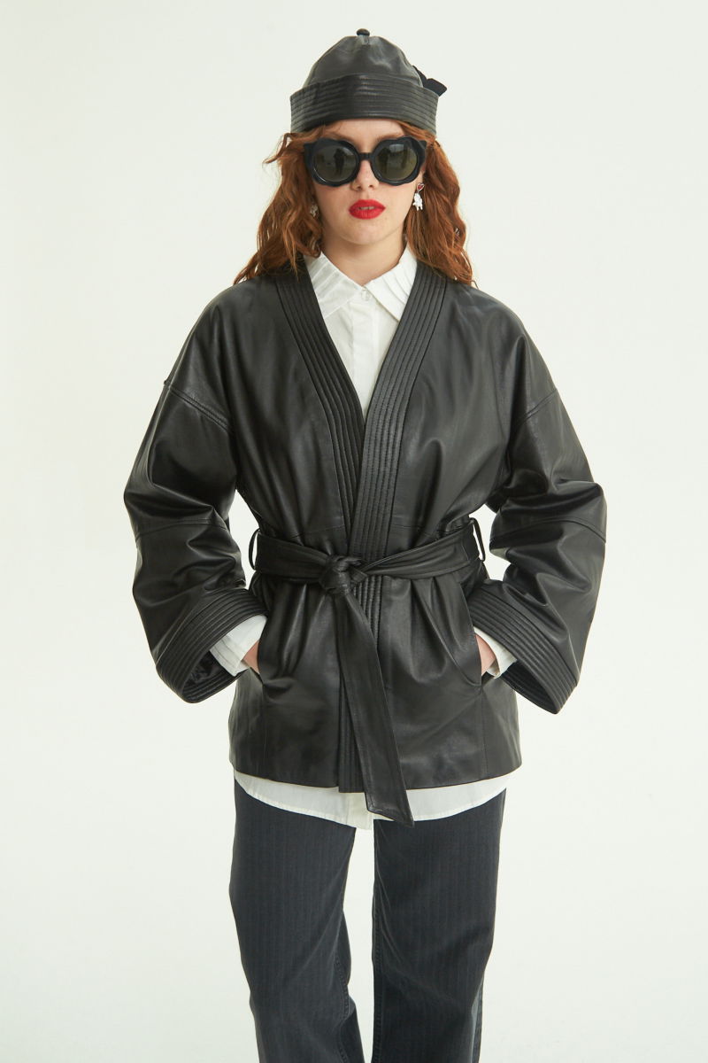 KIMONO DE CUERO LIU // OVINO 