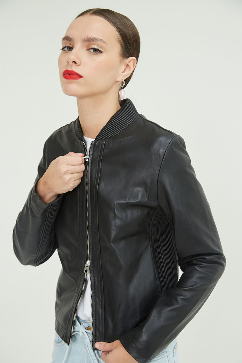 CAMPERA DE CUERO SISSY 