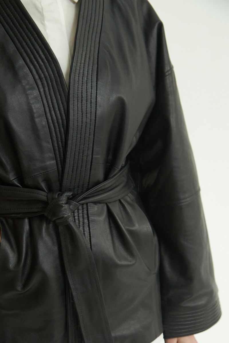 KIMONO DE CUERO LIU // OVINO 