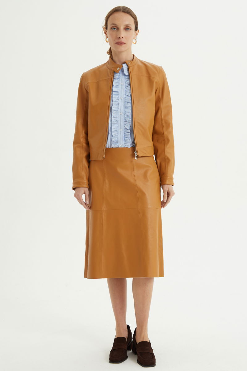 CAMPERA DE CUERO BROWN // OVINO