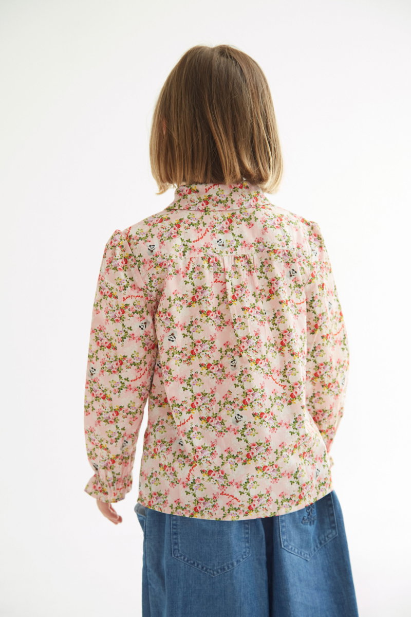 CAMISA INFANTIL DE ALGODÓN CON VOLADOS. 
