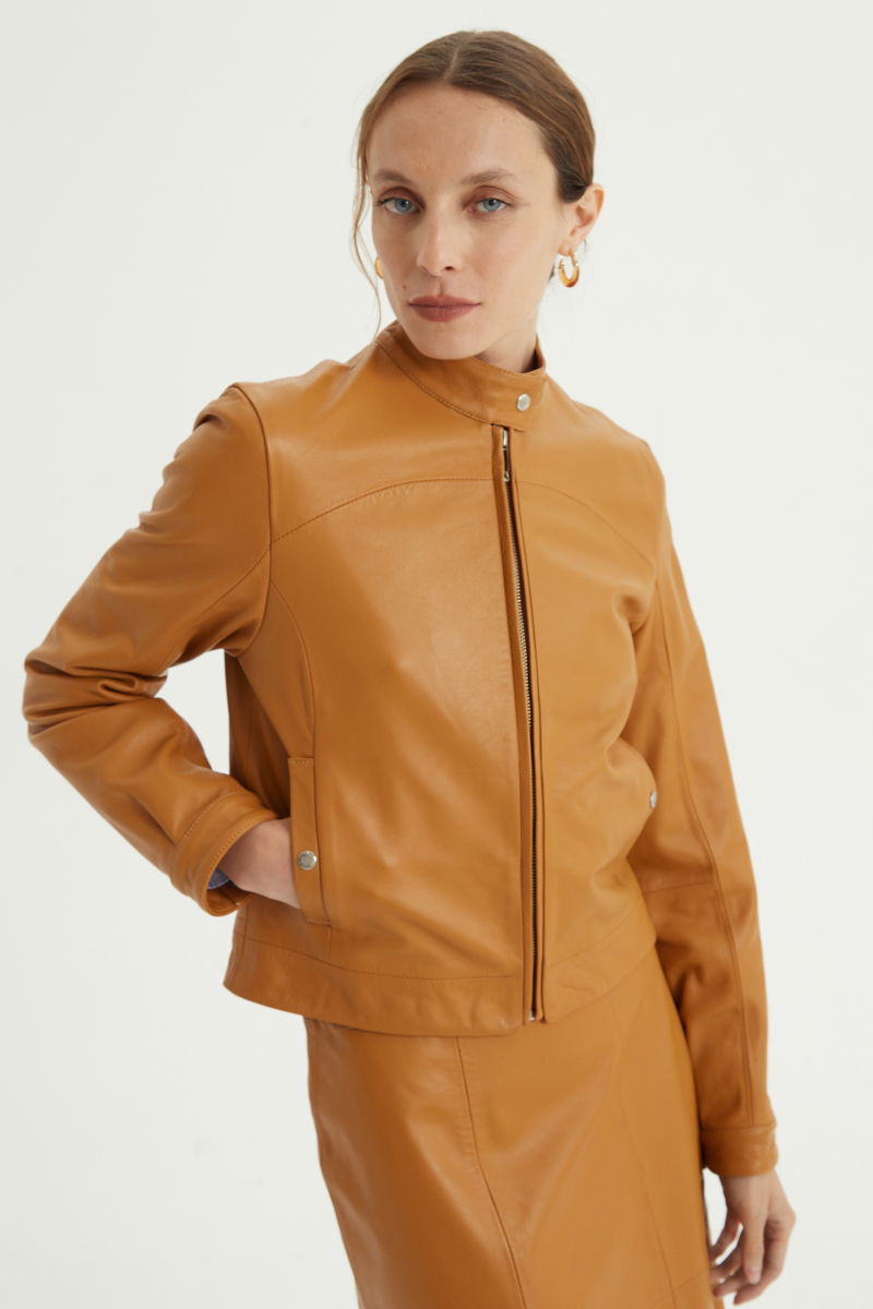 CAMPERA DE CUERO BROWN // OVINO