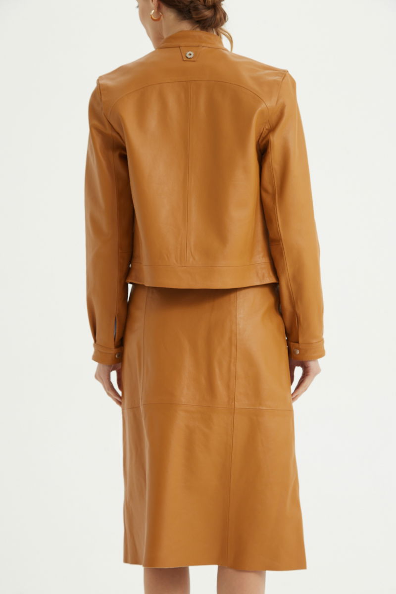 CAMPERA DE CUERO BROWN // OVINO