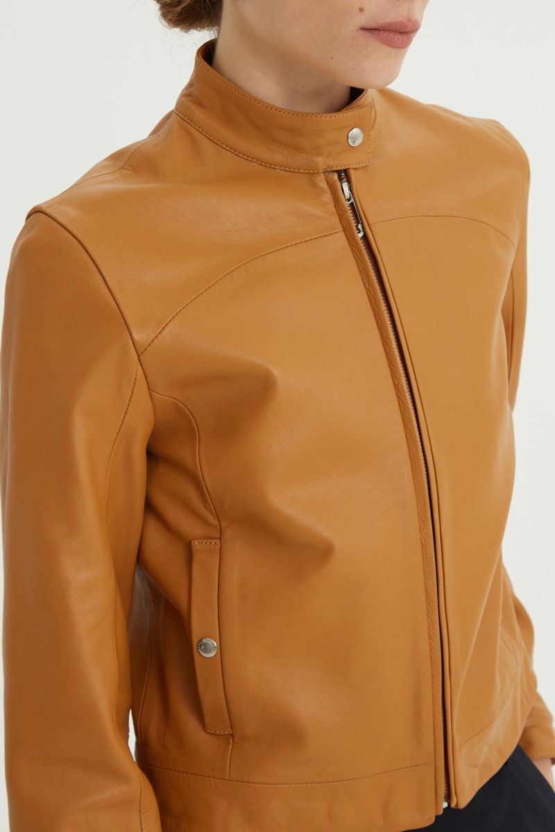 CAMPERA DE CUERO BROWN // OVINO