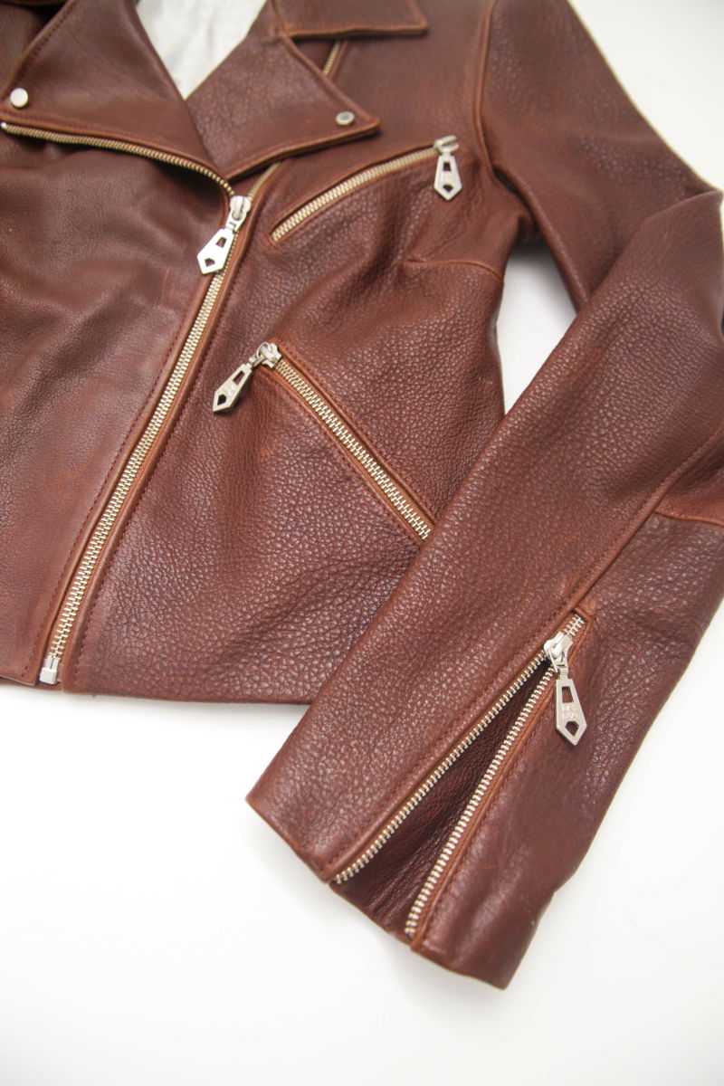 CAMPERA DE CUERO SCARLETT JUMBO // OVINO 