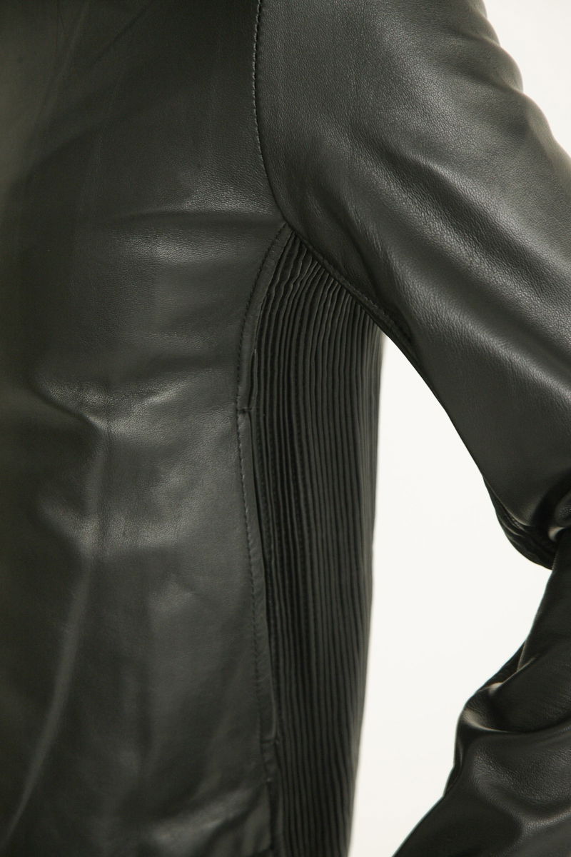 CAMPERA DE CUERO SISSY 