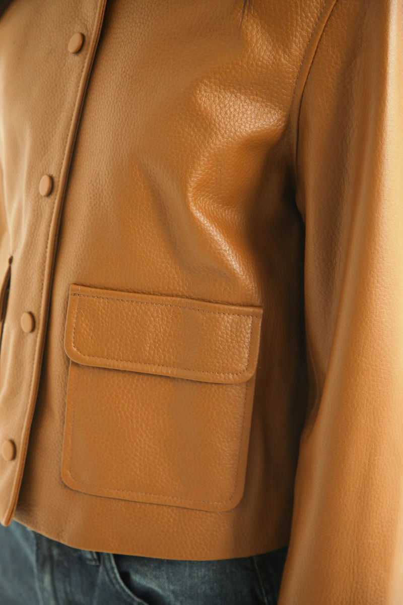 CAMPERA DE CUERO ZOE // OVINO