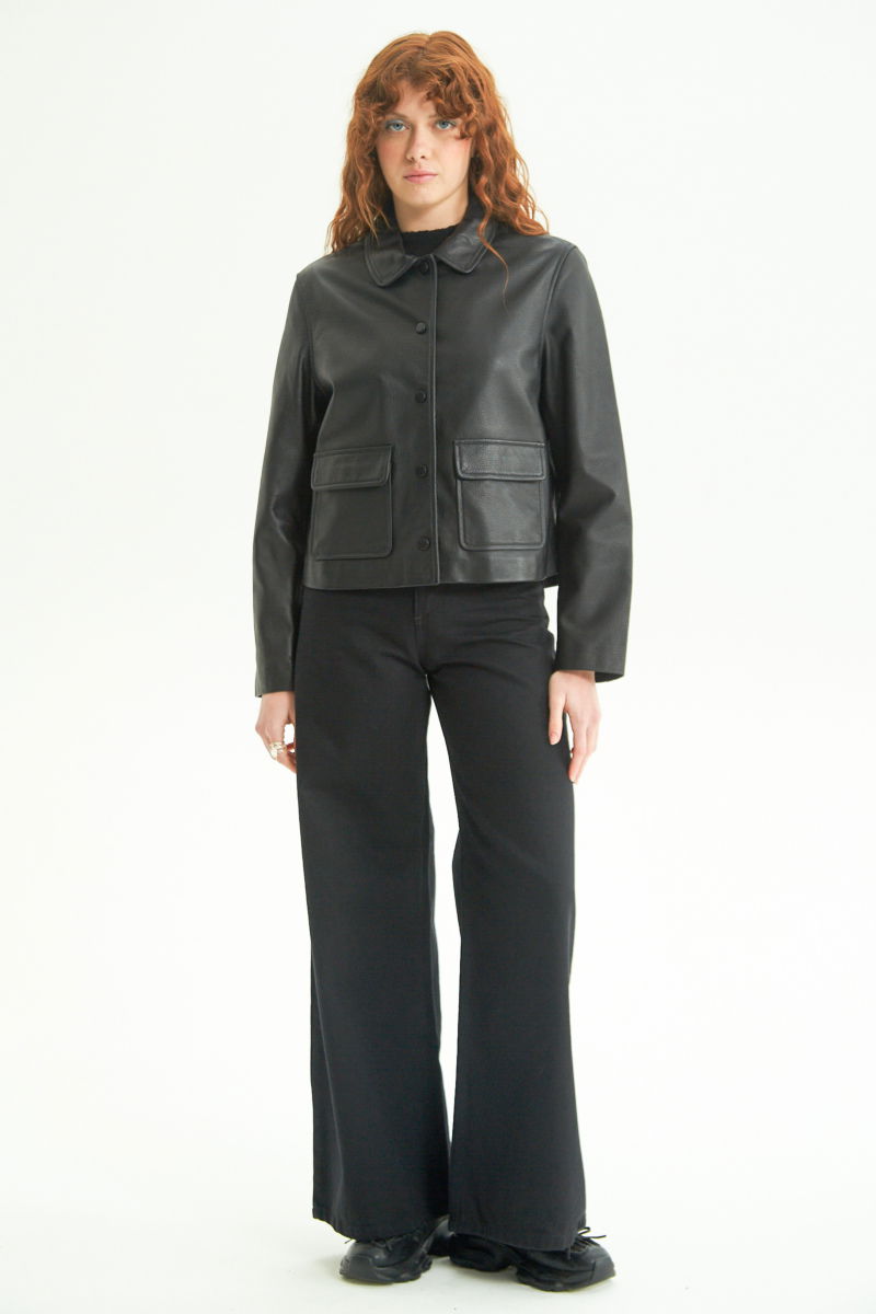 CAMPERA DE CUERO ZOE // OVINO