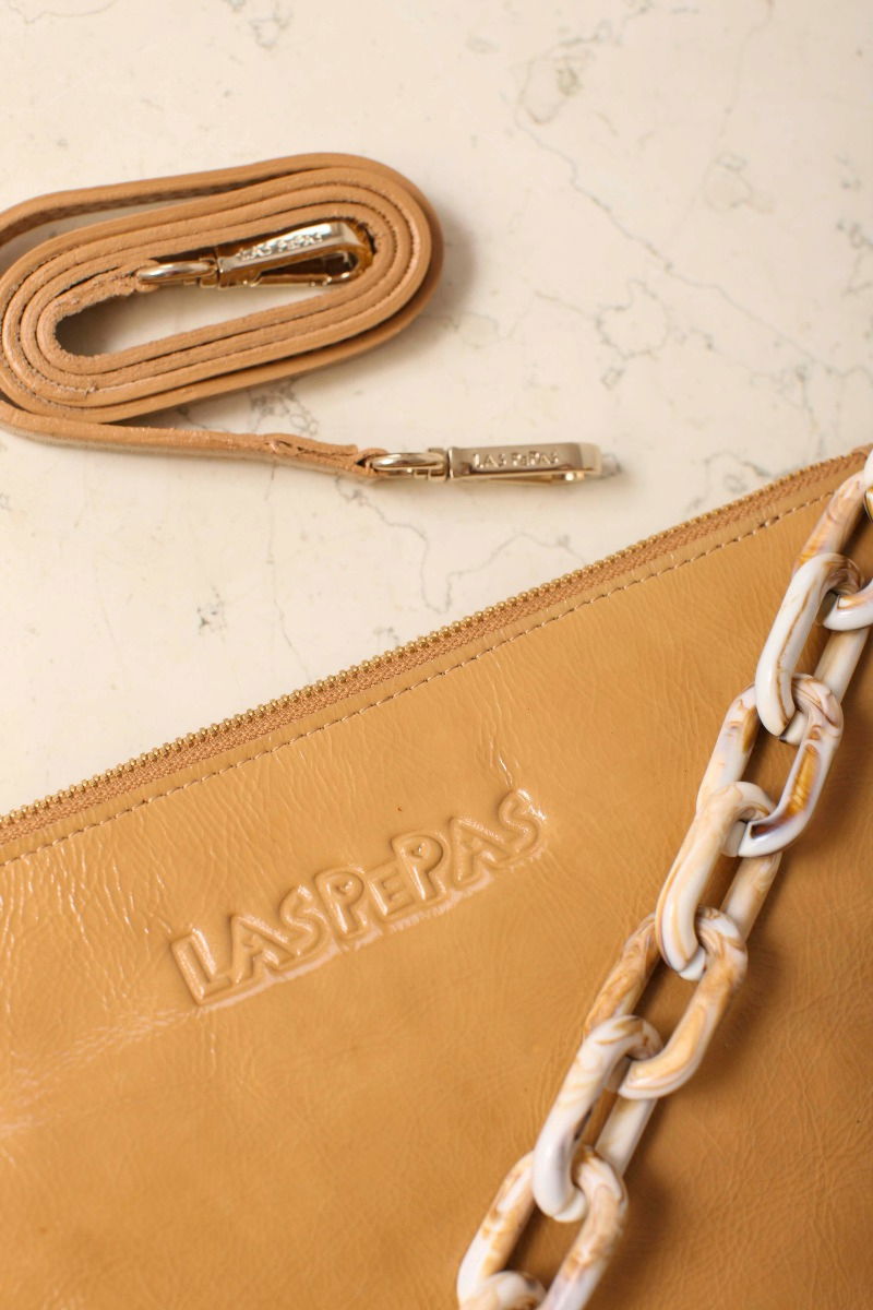 CARTERA DE CUERO MERESIAS CHAROL