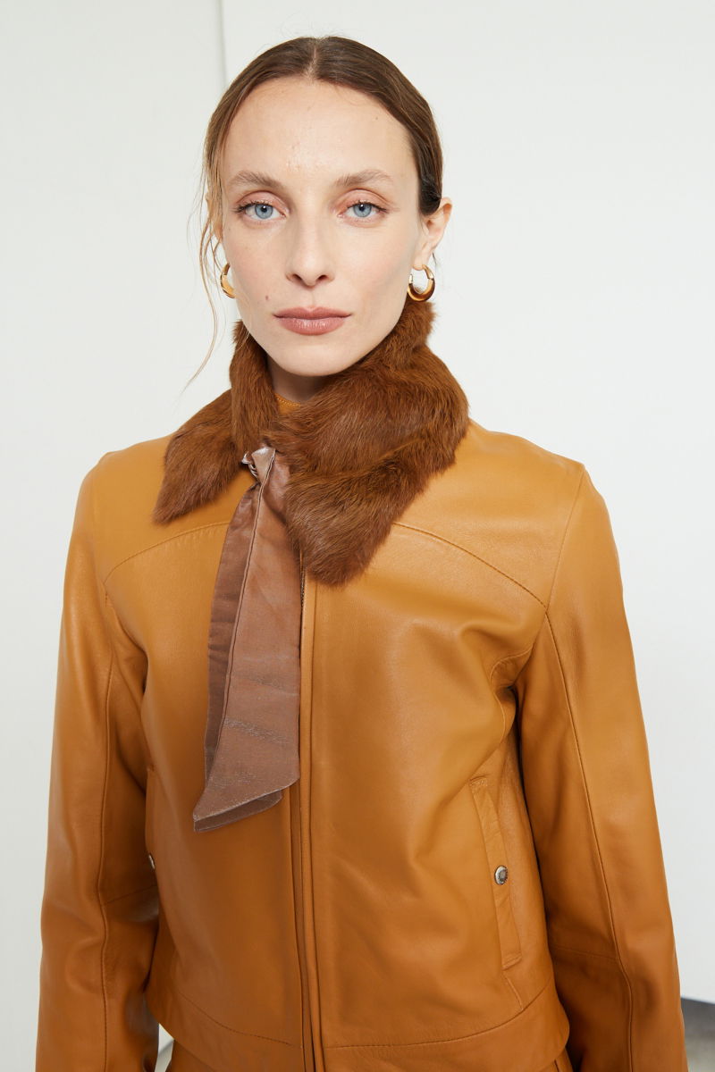 CAMPERA DE CUERO BROWN // OVINO