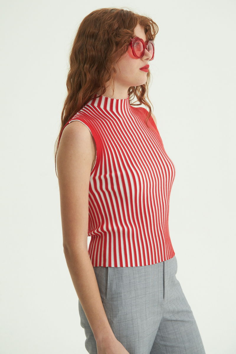 MUSCULOSA ESTRIBOR