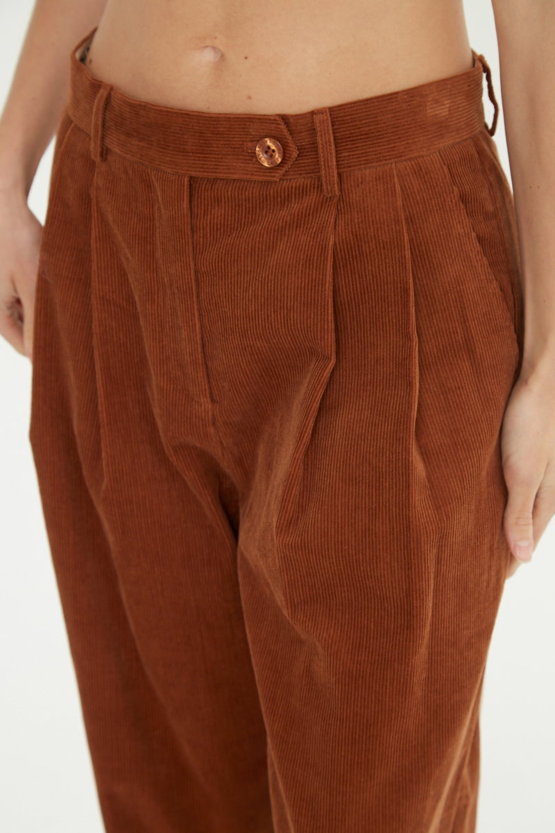 PANTALÓN DE CORDEROY ADAM