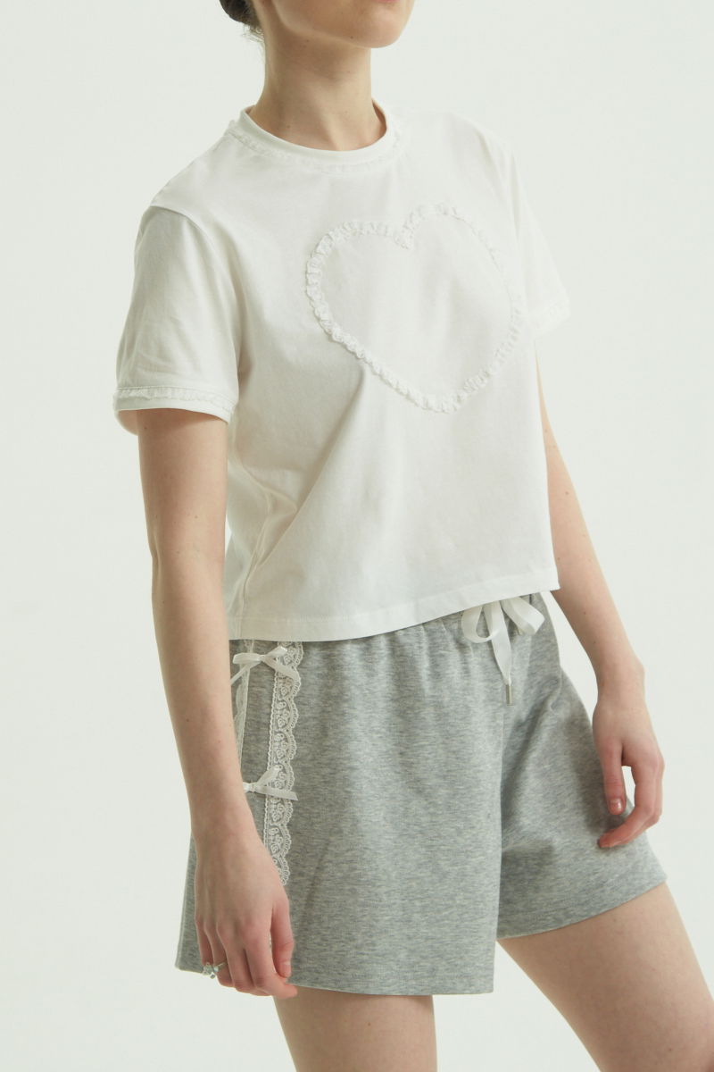 REMERA HEARTLACE