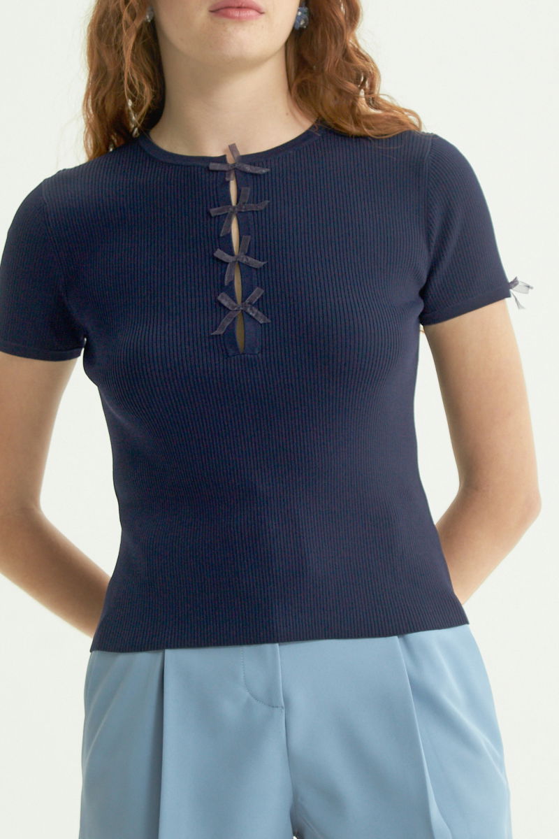 REMERA HELENIA