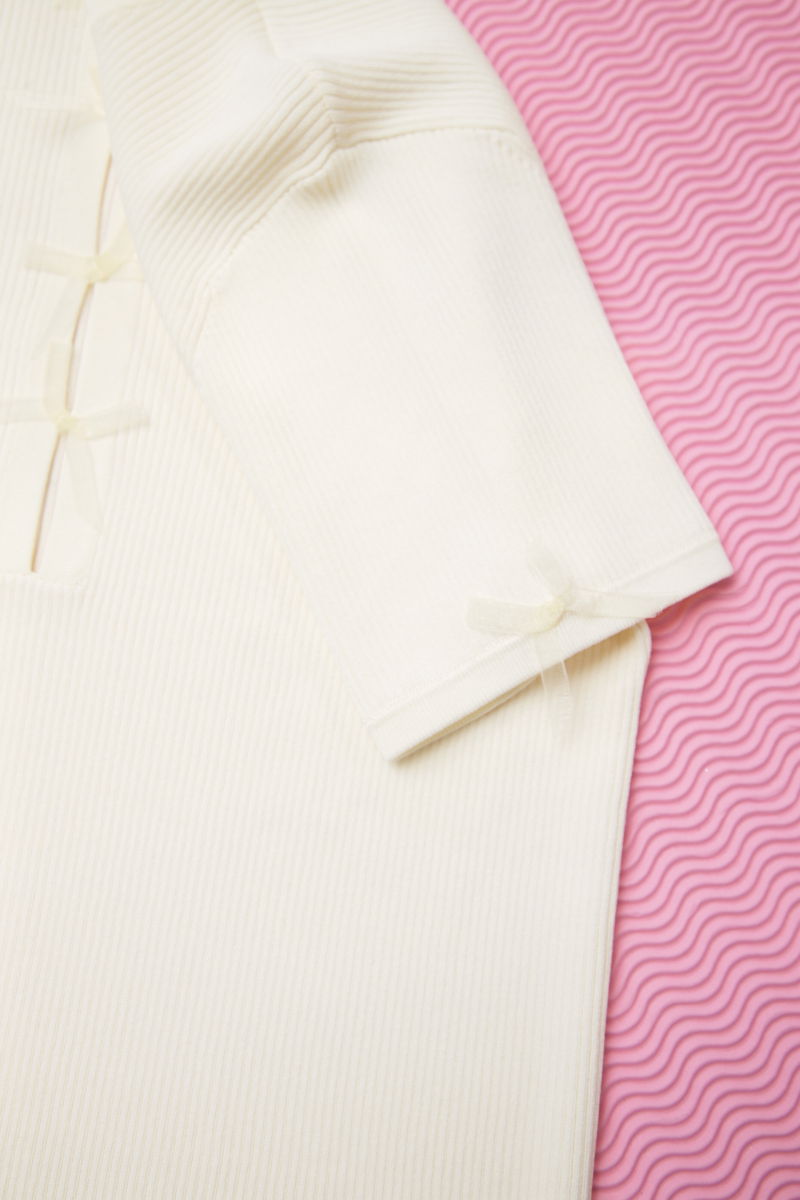 REMERA HELENIA