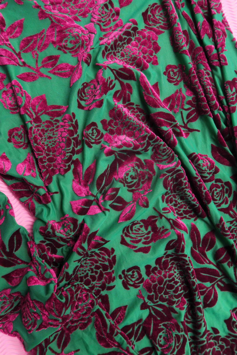 REMERA MYSARIA VELVET