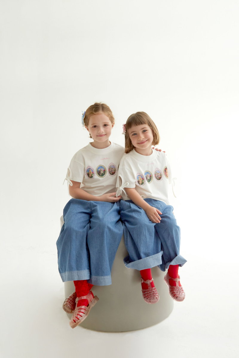 REMERA PORTRAIT MINI