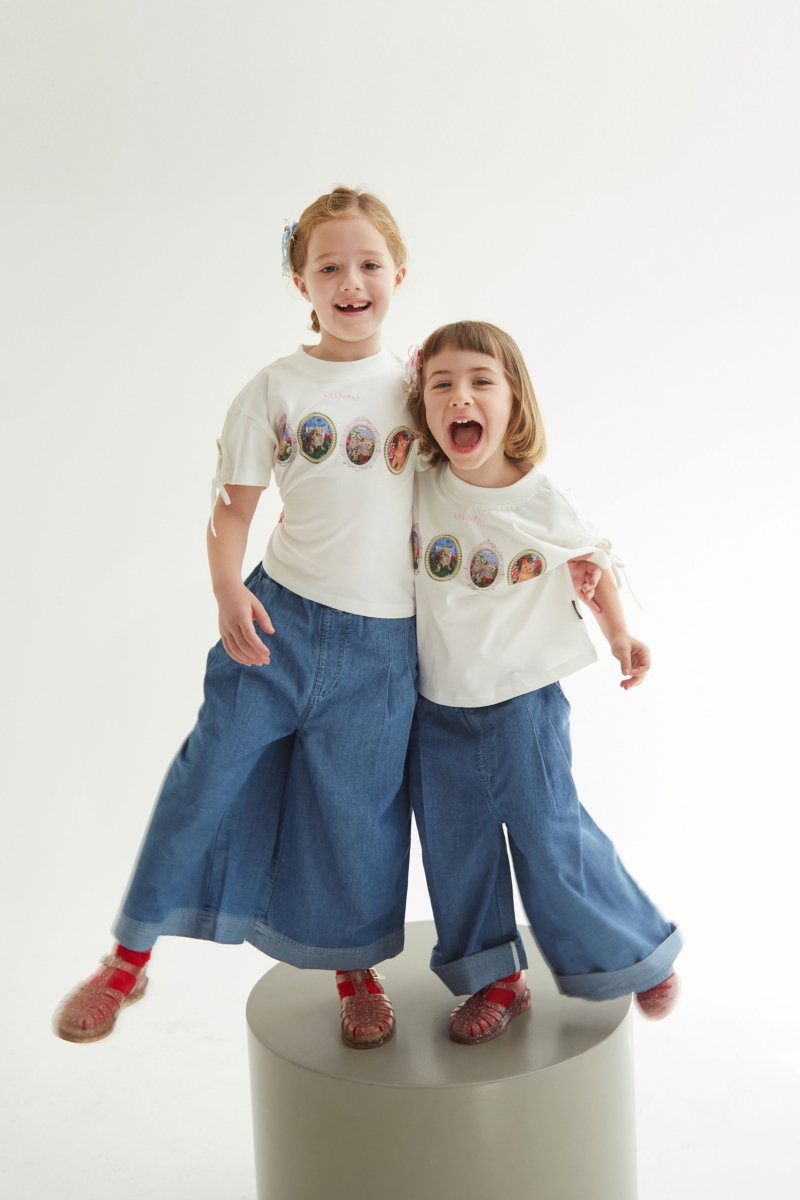 REMERA PORTRAIT MINI